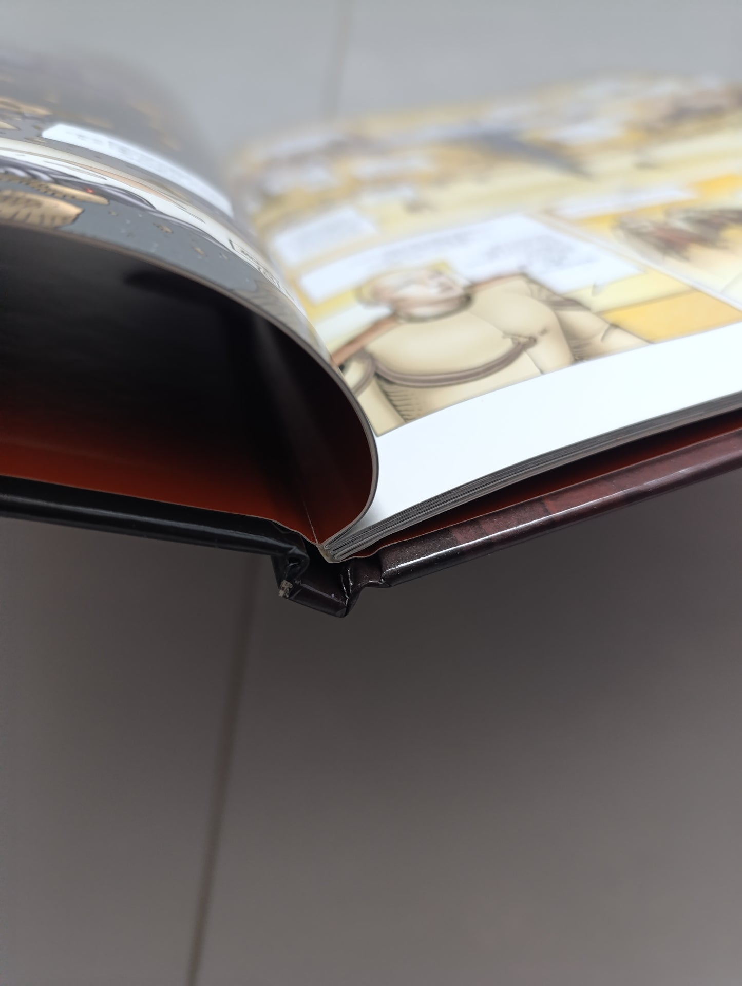 Moebius & Jodorowsky – L’Incal T5 : La Cinquième Essence (1) – 2004