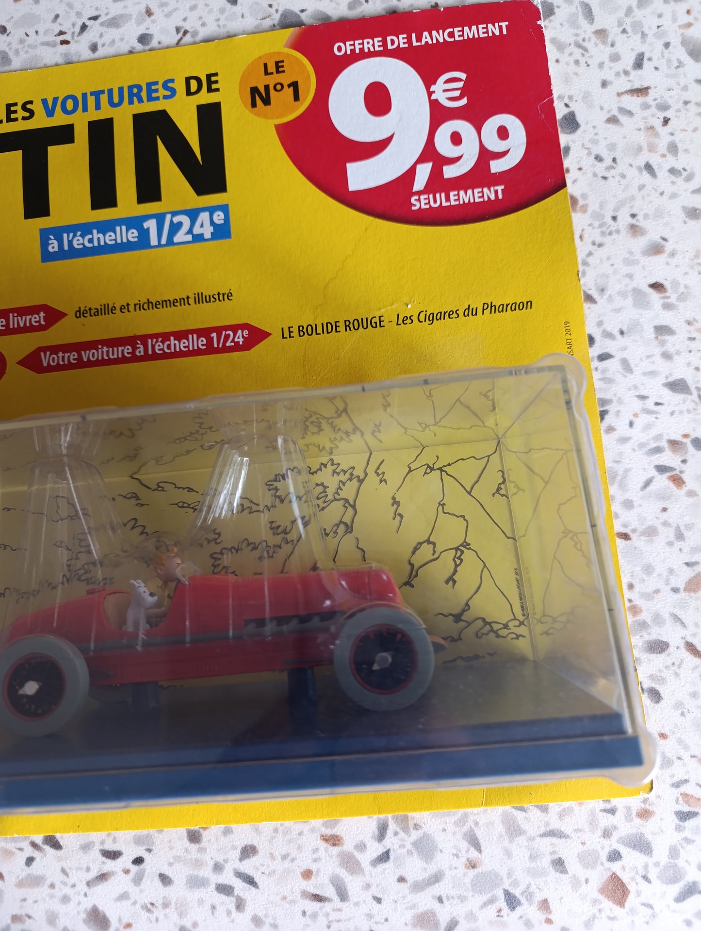 Tintin – Le Bolide Rouge 1/24 + livret N°1 Les Cigares du Pharaon.