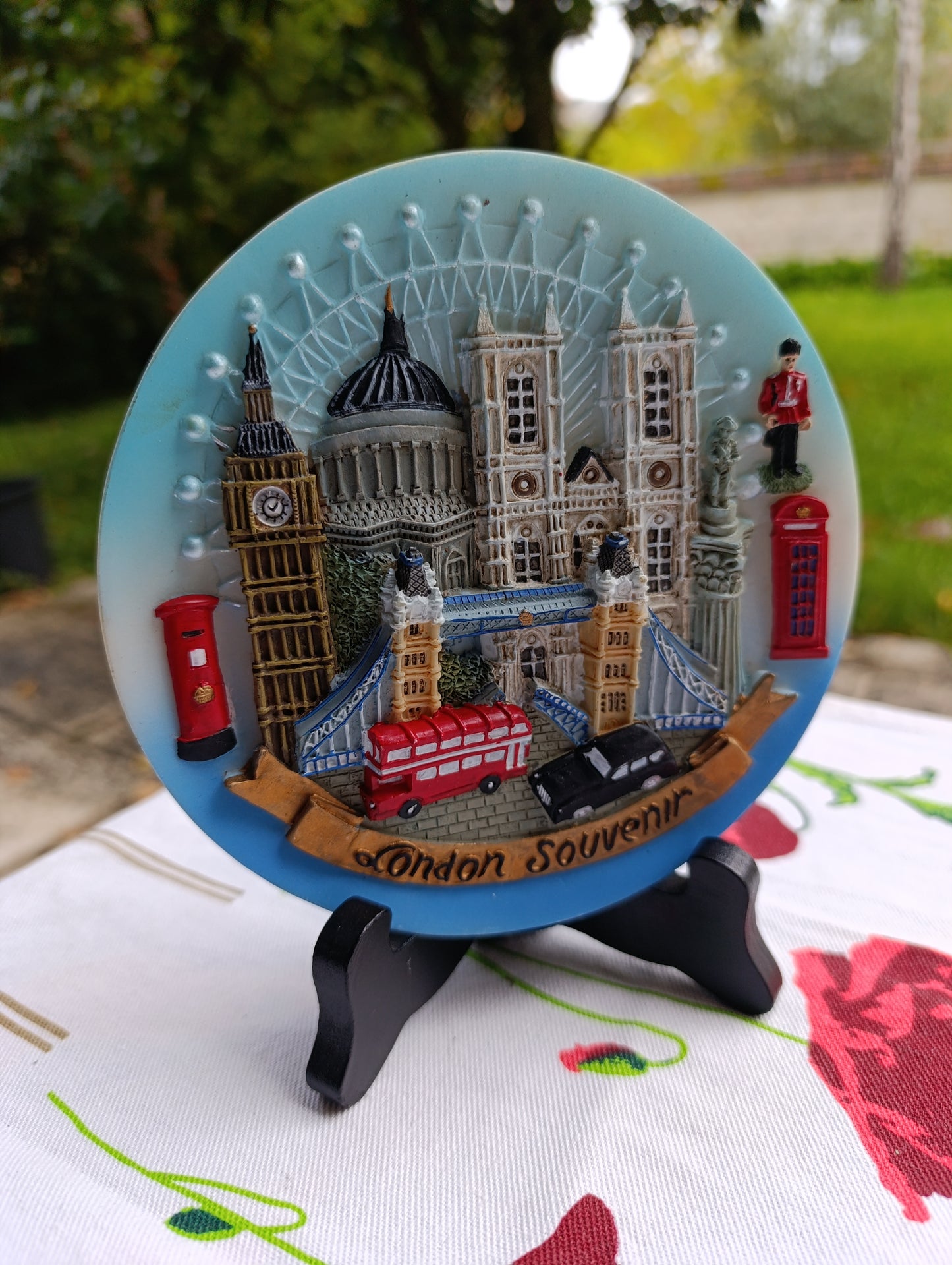 Assiette souvenir Londres – Relief 3D monuments emblématiques