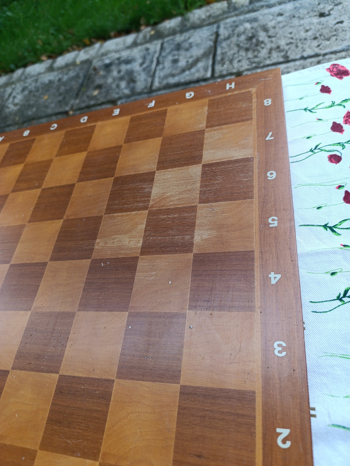 Grand échiquier en bois 45 cm – vintage