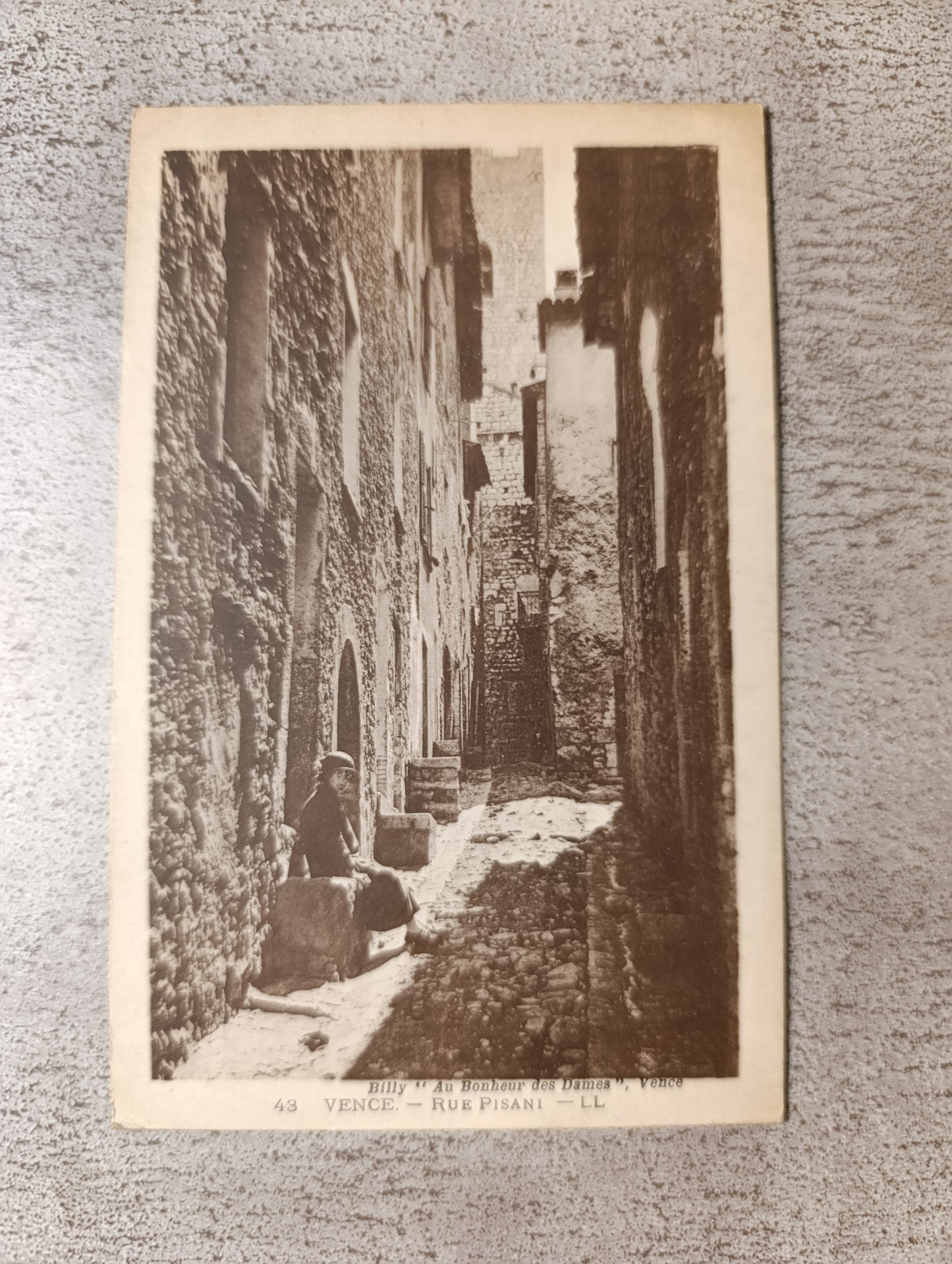 Vence – Rue Pisani – carte postale ancienne LL (Lévy et Fils)