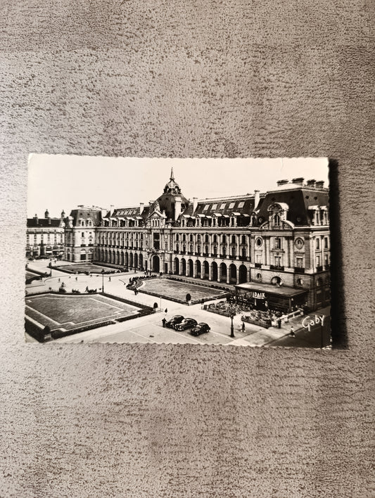 Carte postale ancienne – Rennes – Palais du Commerce – Éditions Gaby