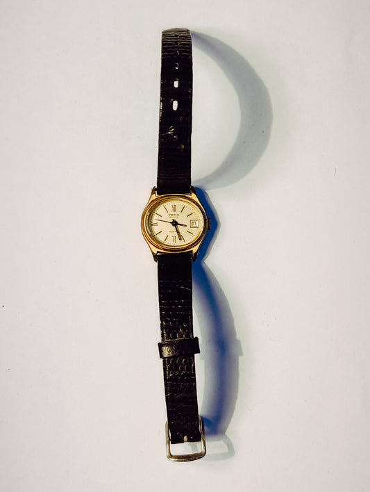 Montre Yema Paris quartz vintage dorée