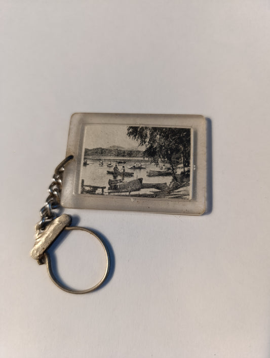 Porte-clés touristique vintage Lac de la Seigneurie – La Chapelle / Rougemont