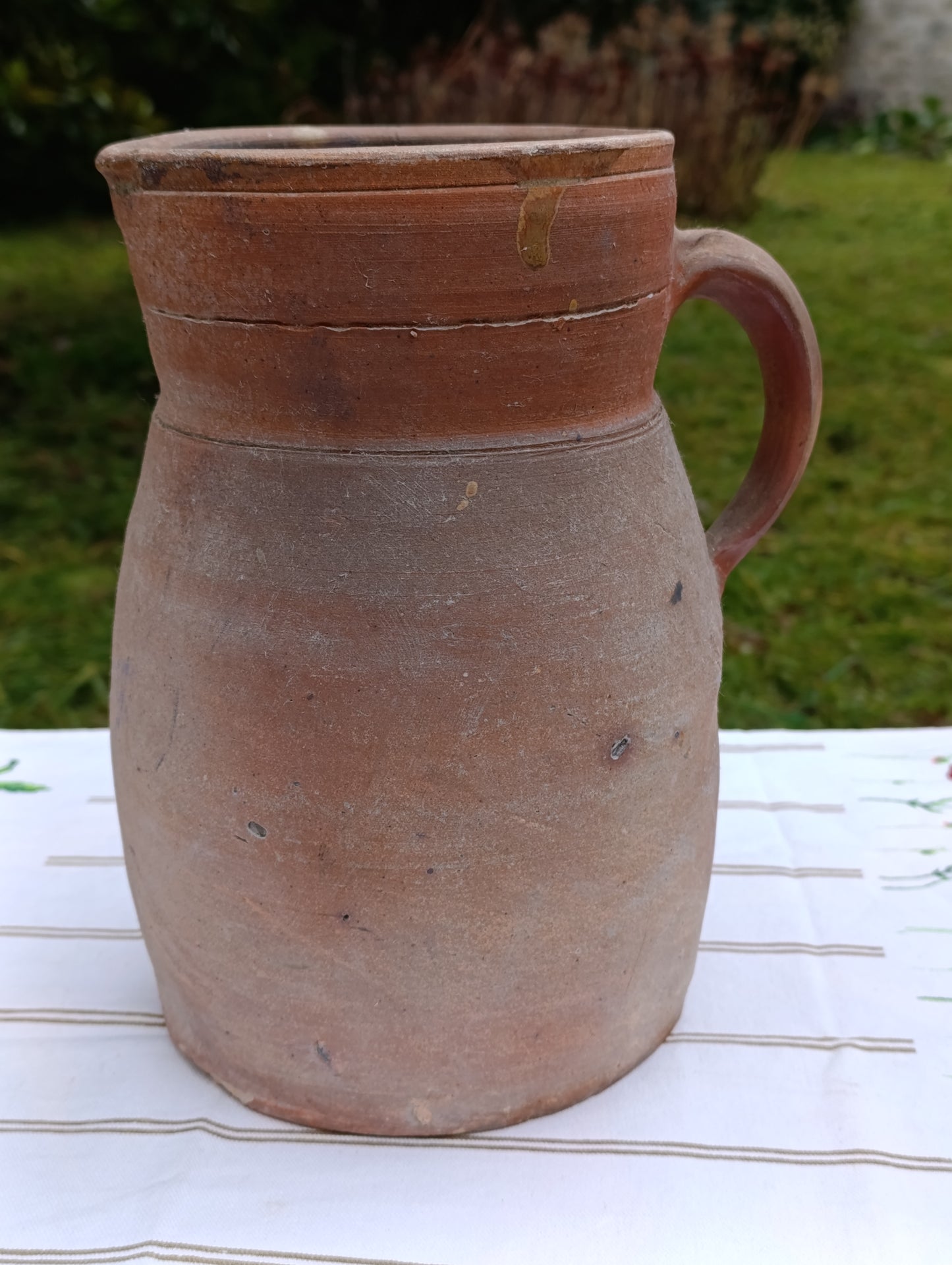 Pichet ancien en terre cuite rustique – 2,5 kg – Objet utilitaire et décoratif
