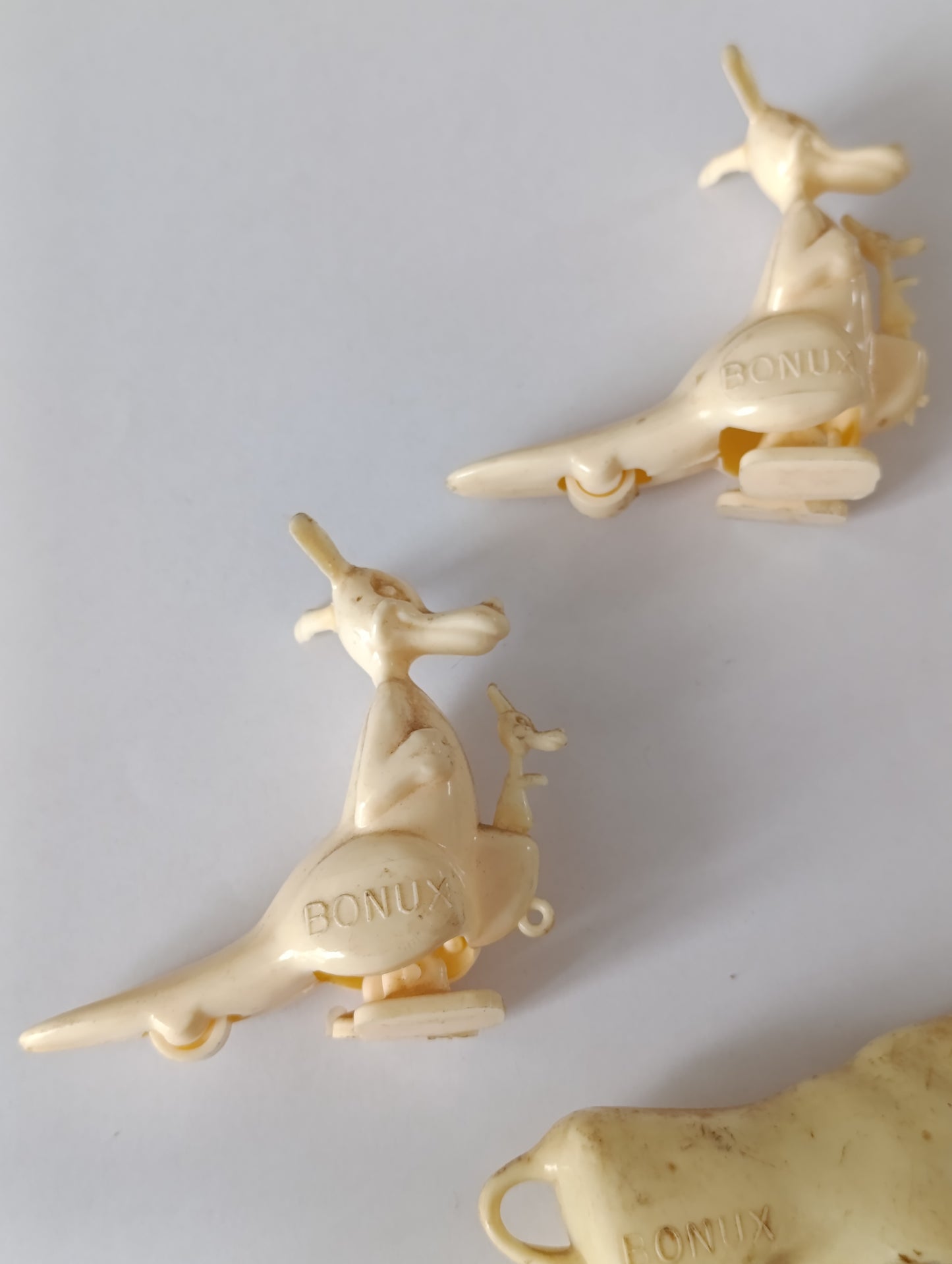 Lot 3 figurines publicitaires anciennes BONUX kangourous et vache plastique 7 cm
