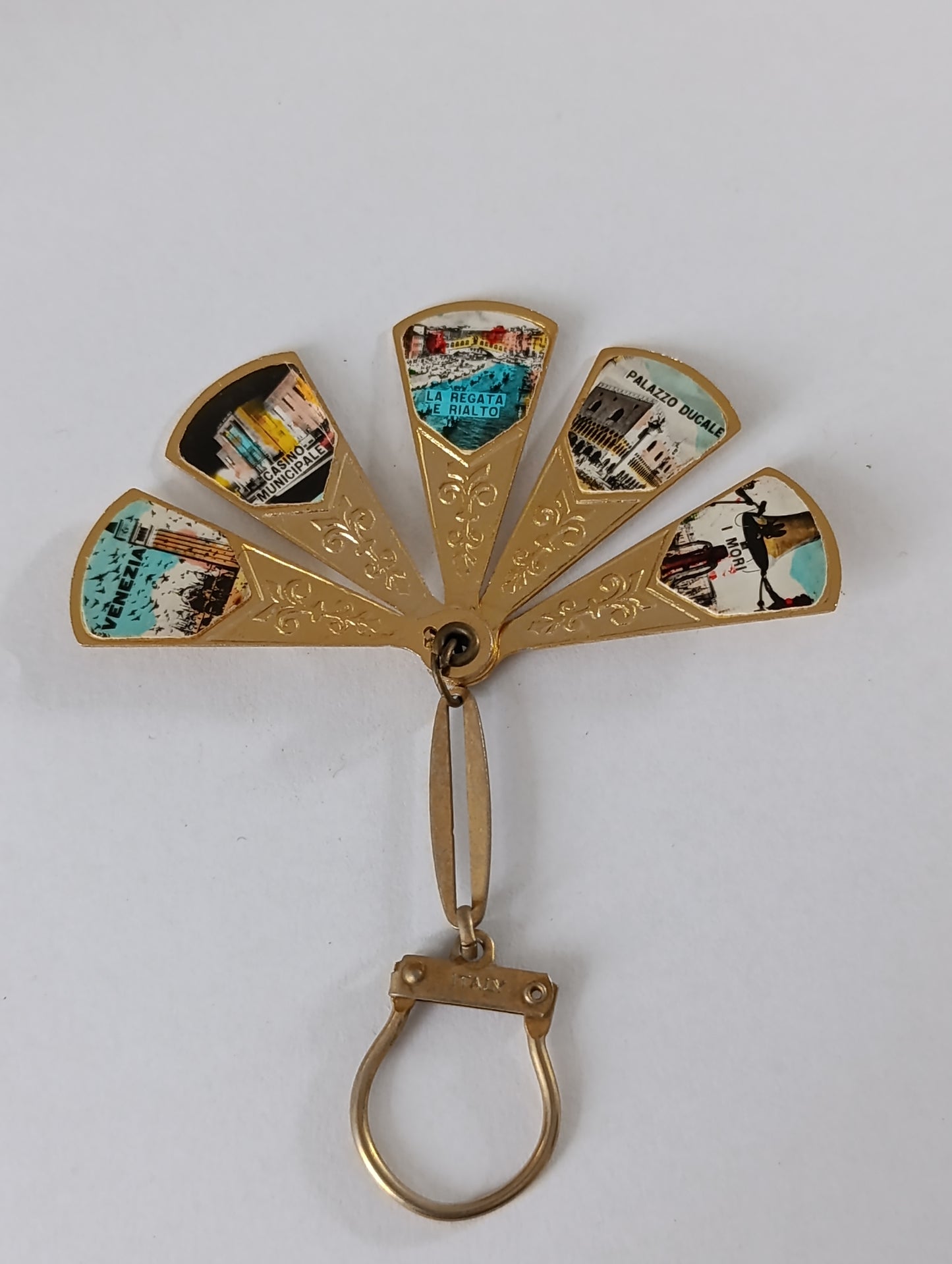 Porte-clés souvenir ancien Venise éventail doré