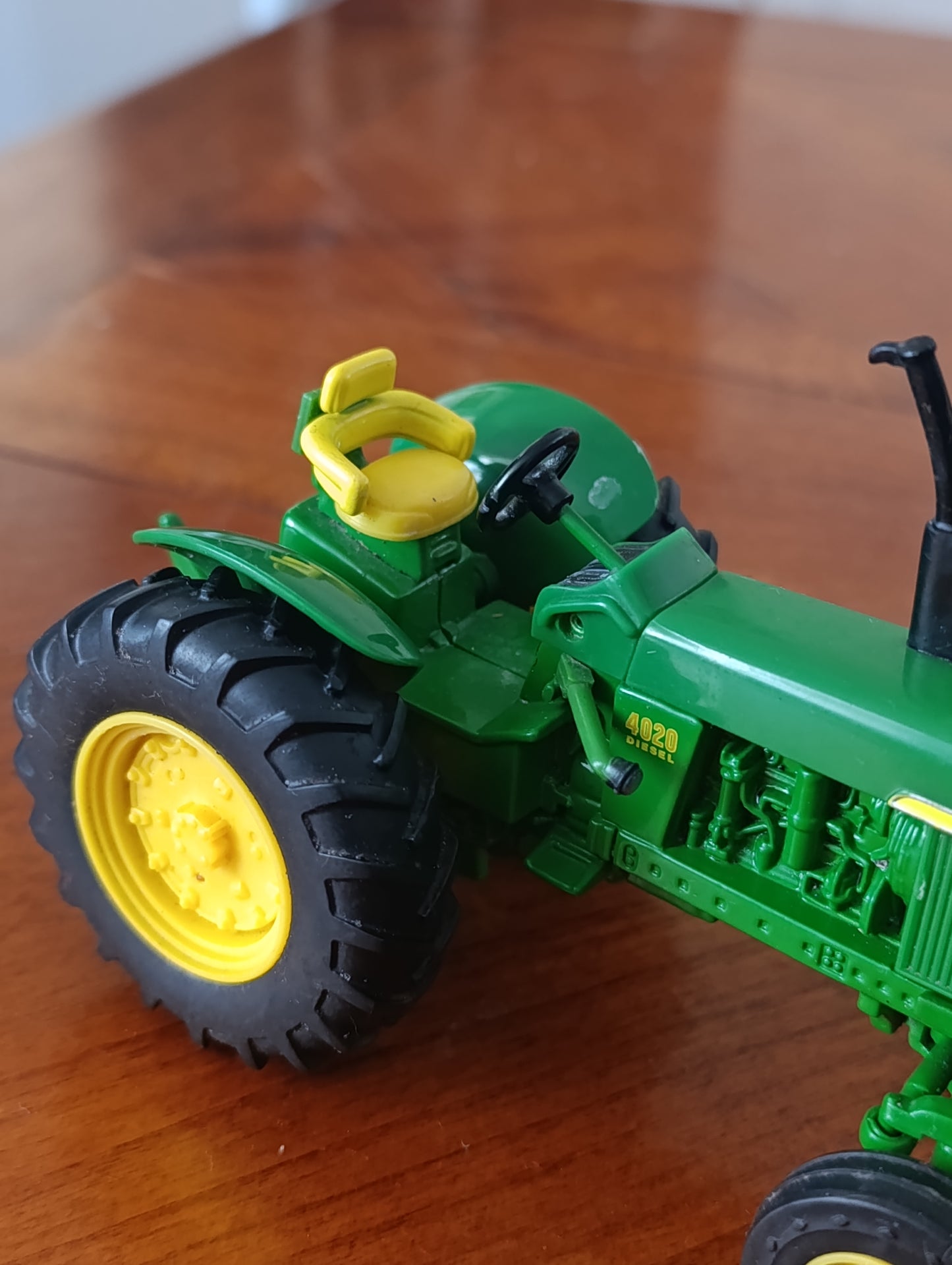 Tracteur miniature John Deere 4020 Diesel