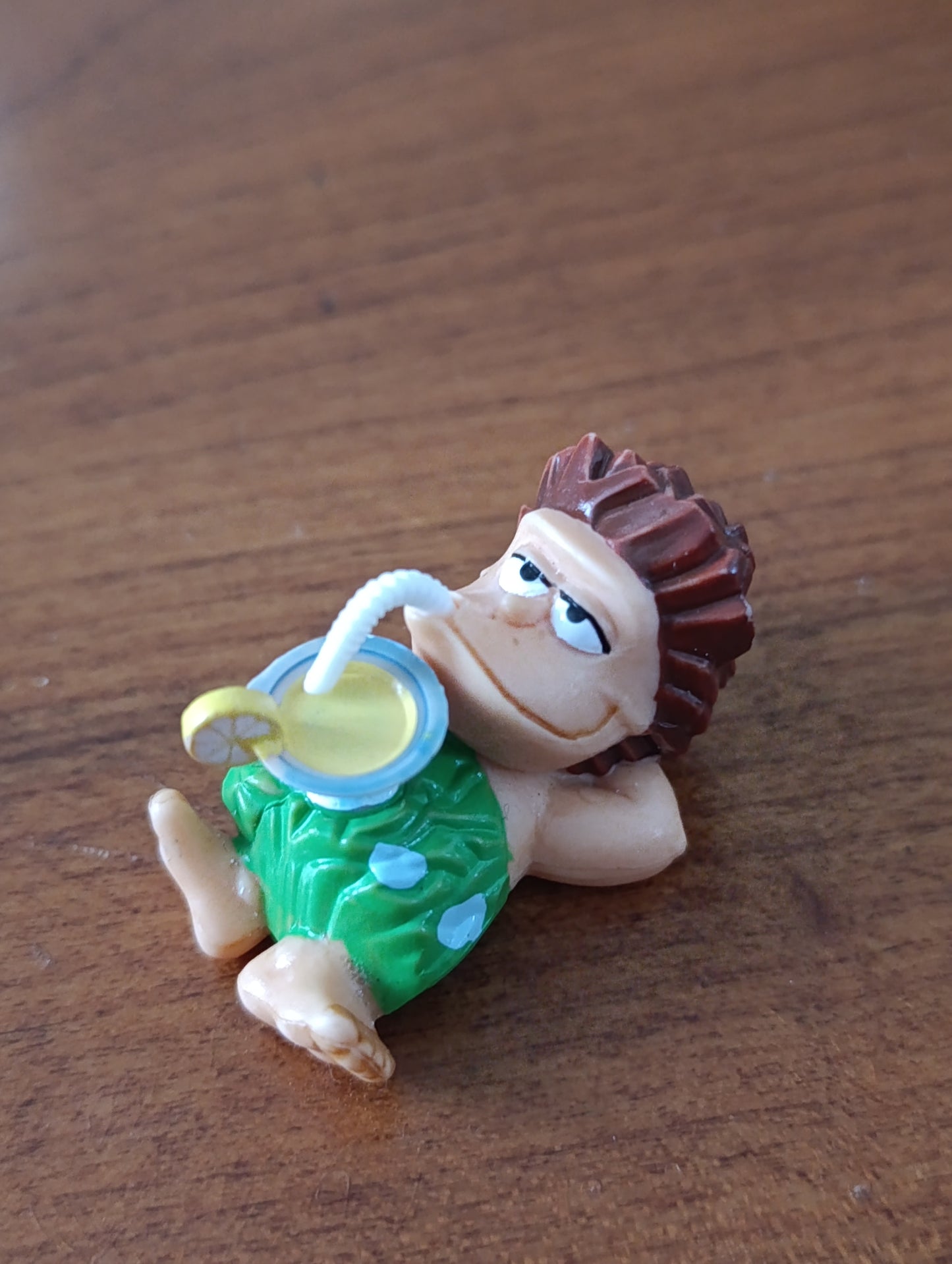 Lot de 4 figurines publicitaires Ferrero / Kinder – Années 90