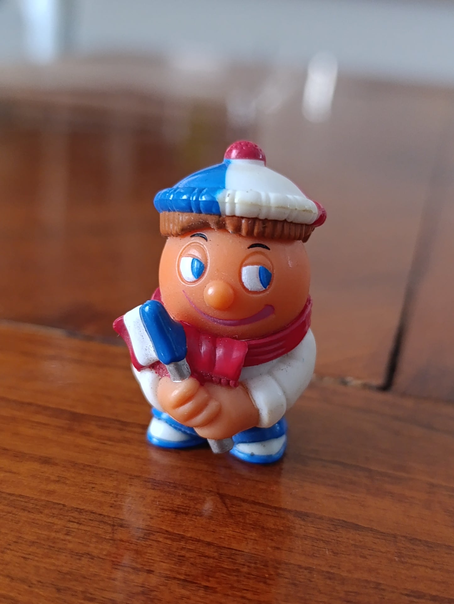 Lot de 4 figurines publicitaires Ferrero / Kinder – Années 90