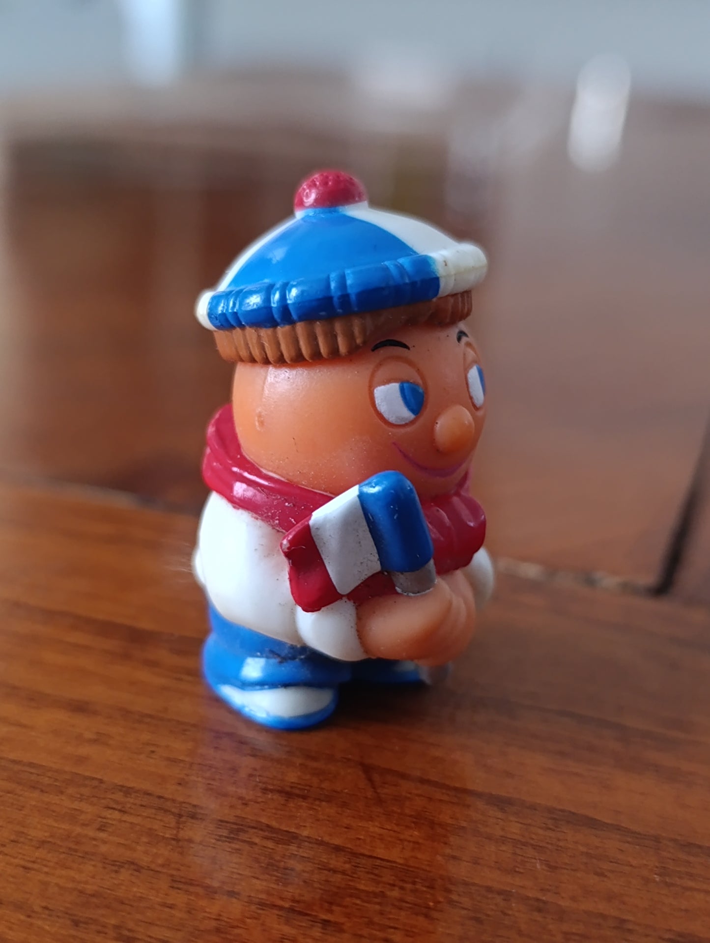 Lot de 4 figurines publicitaires Ferrero / Kinder – Années 90
