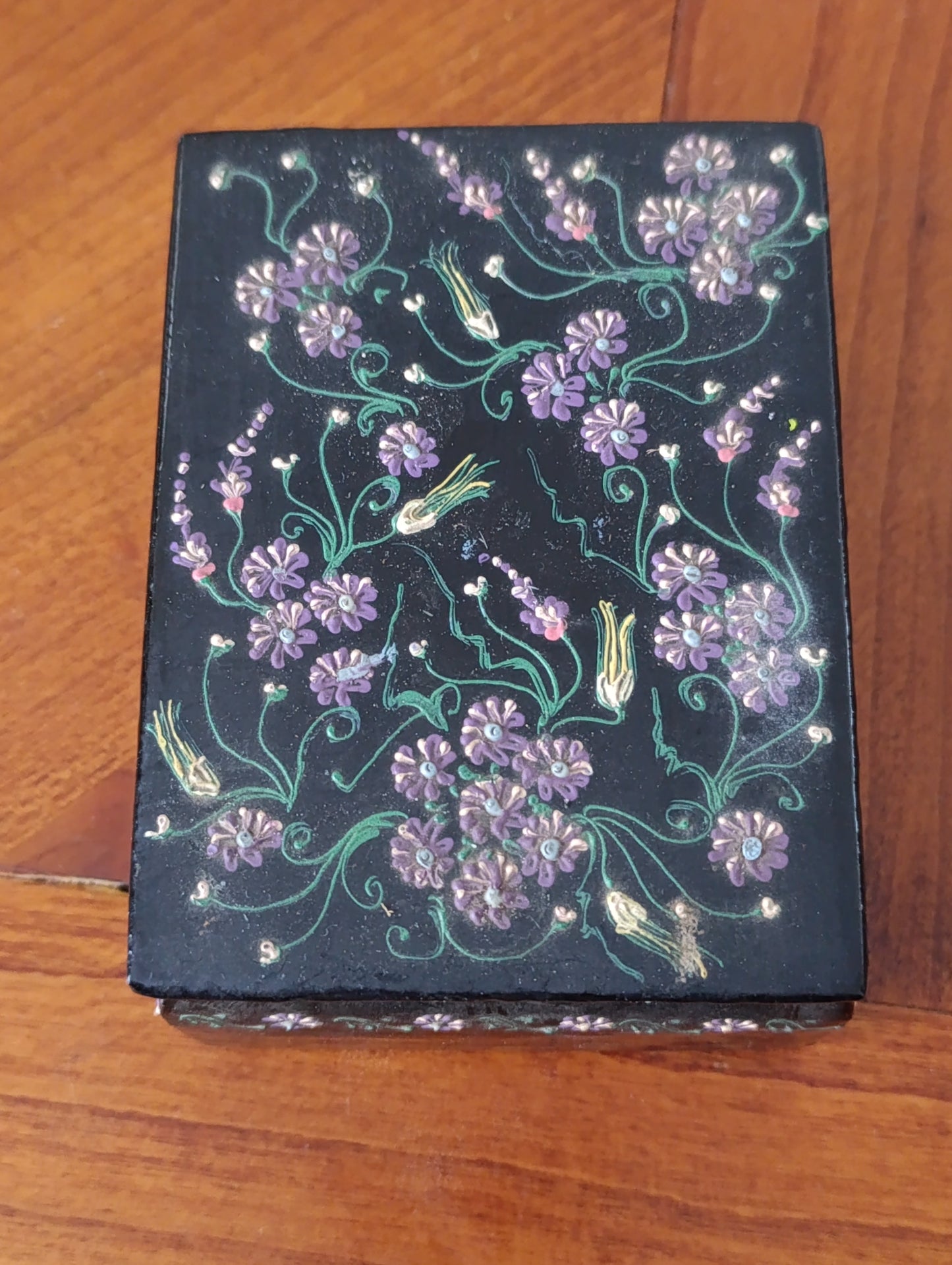 Petite boîte ancienne en bois laqué décorée peinte à la main – Motif floral – Années 50/60