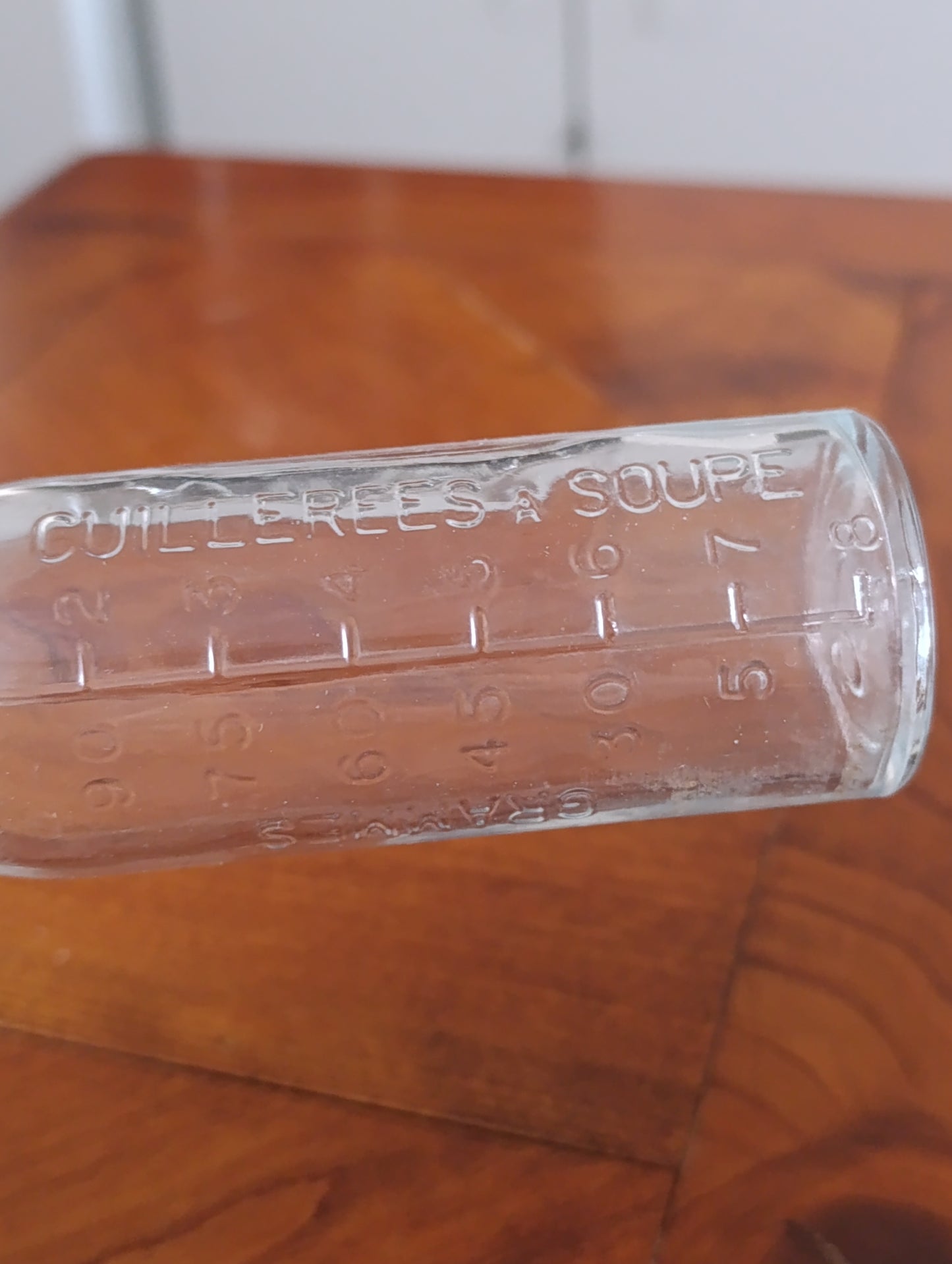 Ancienne bouteille doseuse en verre « Cuillerées à soupe » – Mesure cuisine – Années 50/60