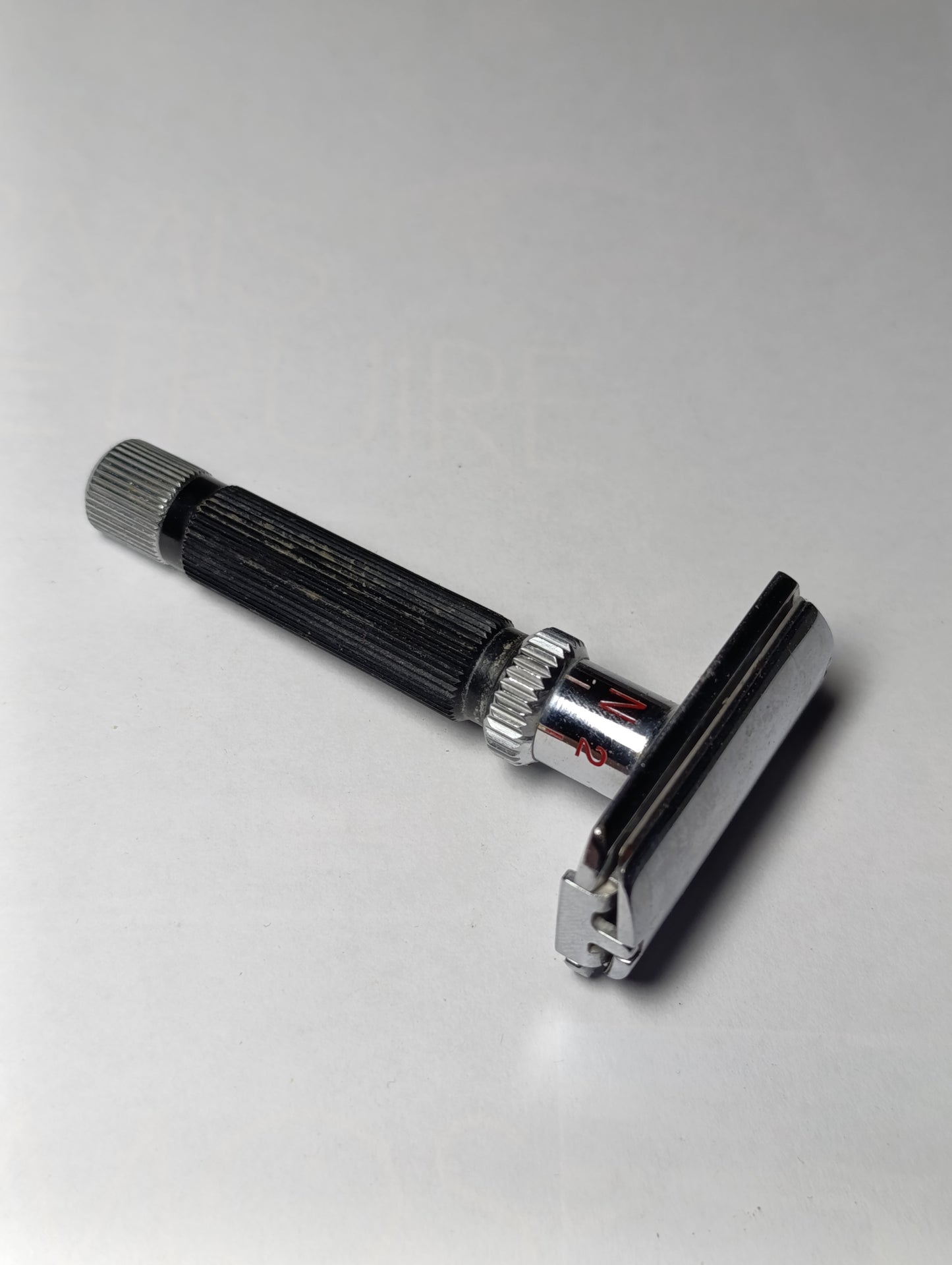 Gibbs rasoir réglable vintage manche noir et chrome modèle N