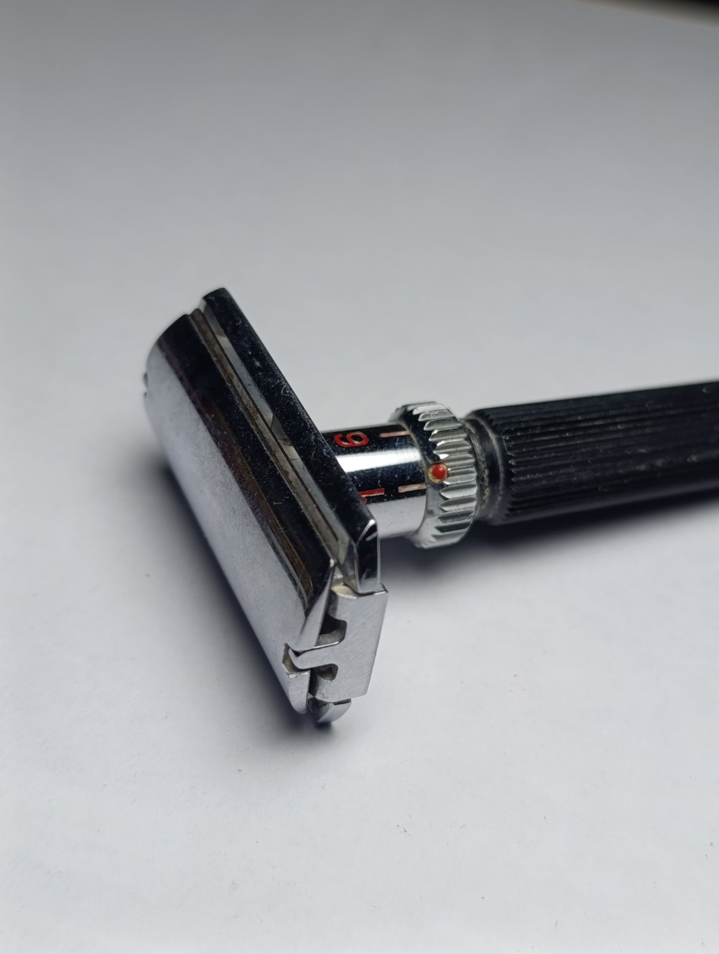 Gibbs rasoir réglable vintage manche noir et chrome modèle N
