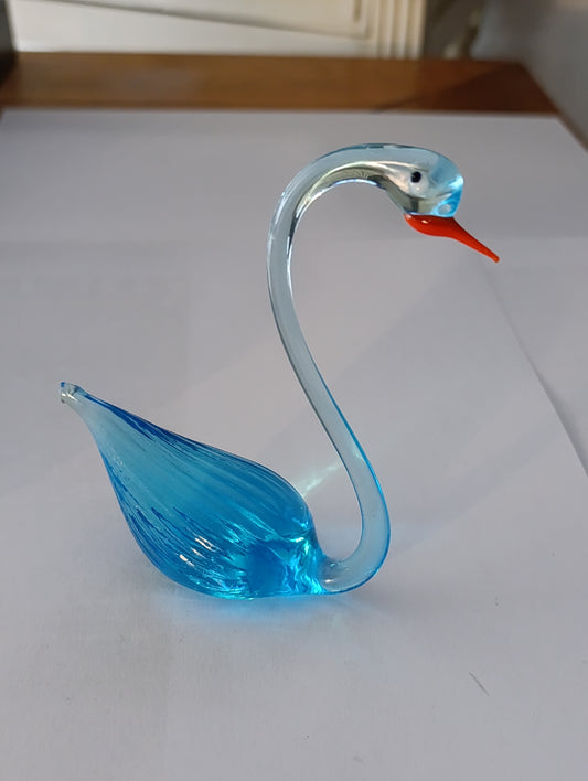 Cygne en verre bleu – Sujet décoratif vintage