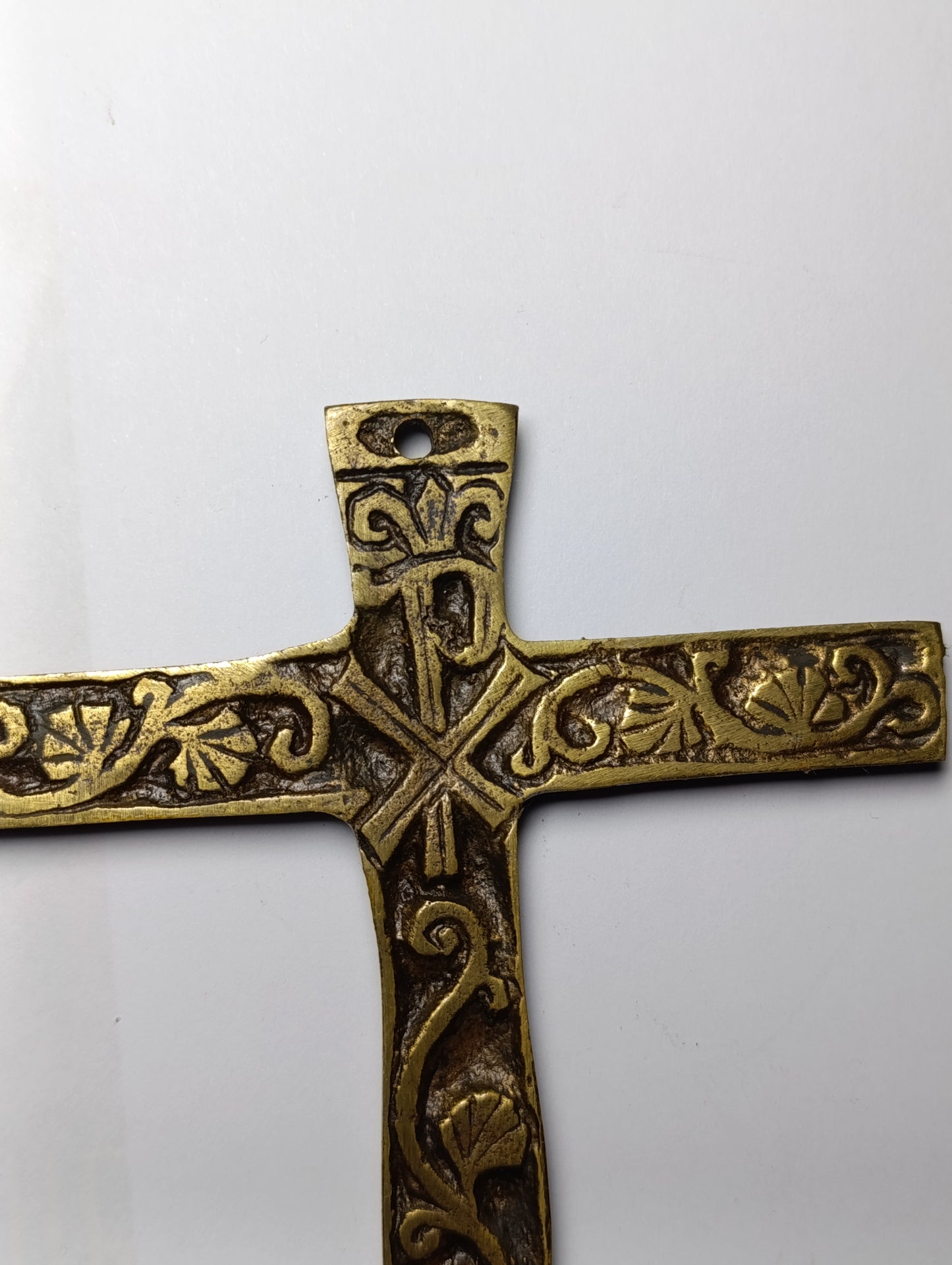 Crucifix ancien émaillé Dominique Piechaud 15,5 x 11 cm 214 gr