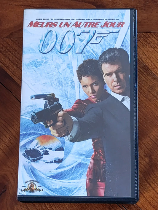 VHS James Bond 007 Meurs un autre jour édition française