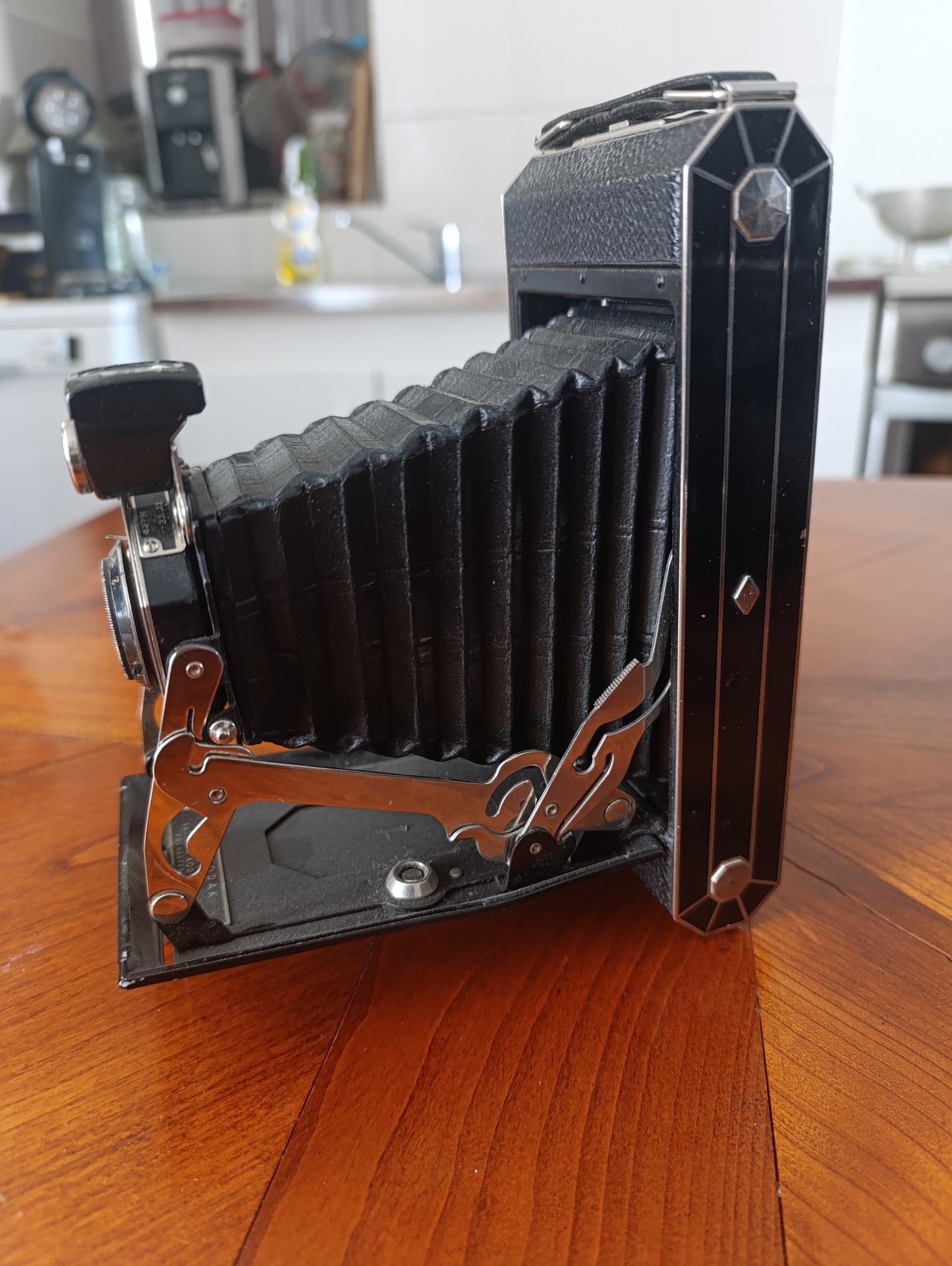 Appareil photo ancien Kodak à soufflet vintage années 1920 déco