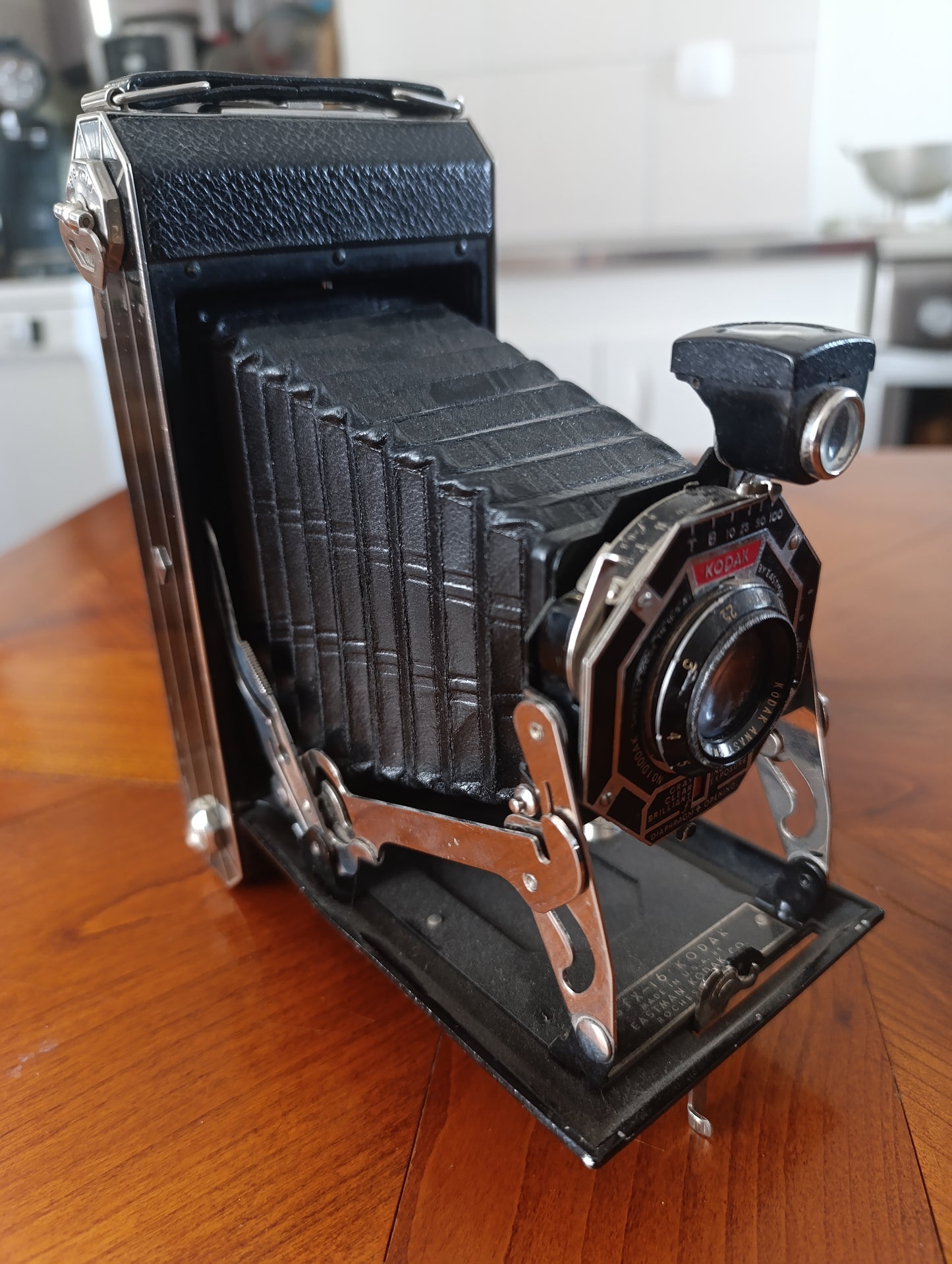 Appareil photo ancien Kodak à soufflet vintage années 1920 déco