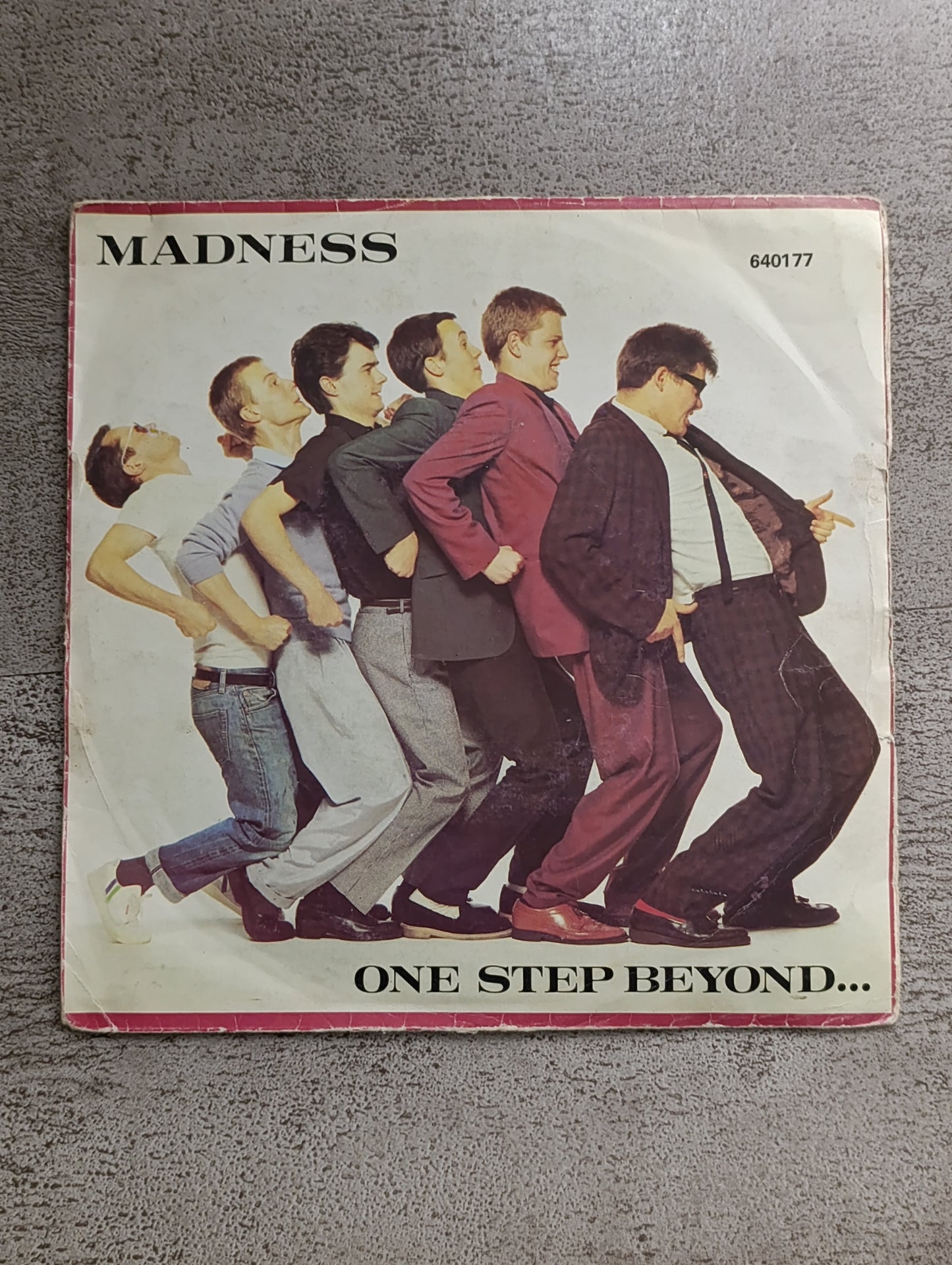 Vinyle 45T Madness – One Step Beyond... (édition originale ska culte)