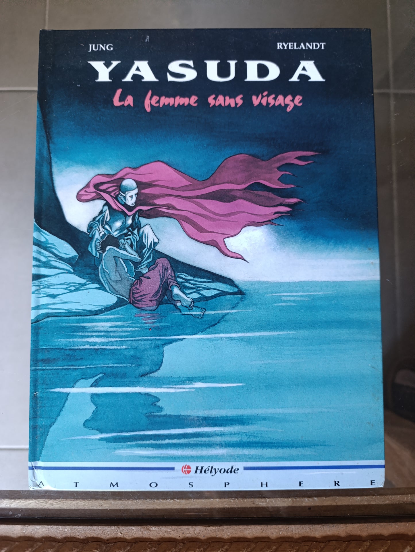 BD Yasuda La femme sans visage Jung Ryelandt édition Hélyode Atmosphère
