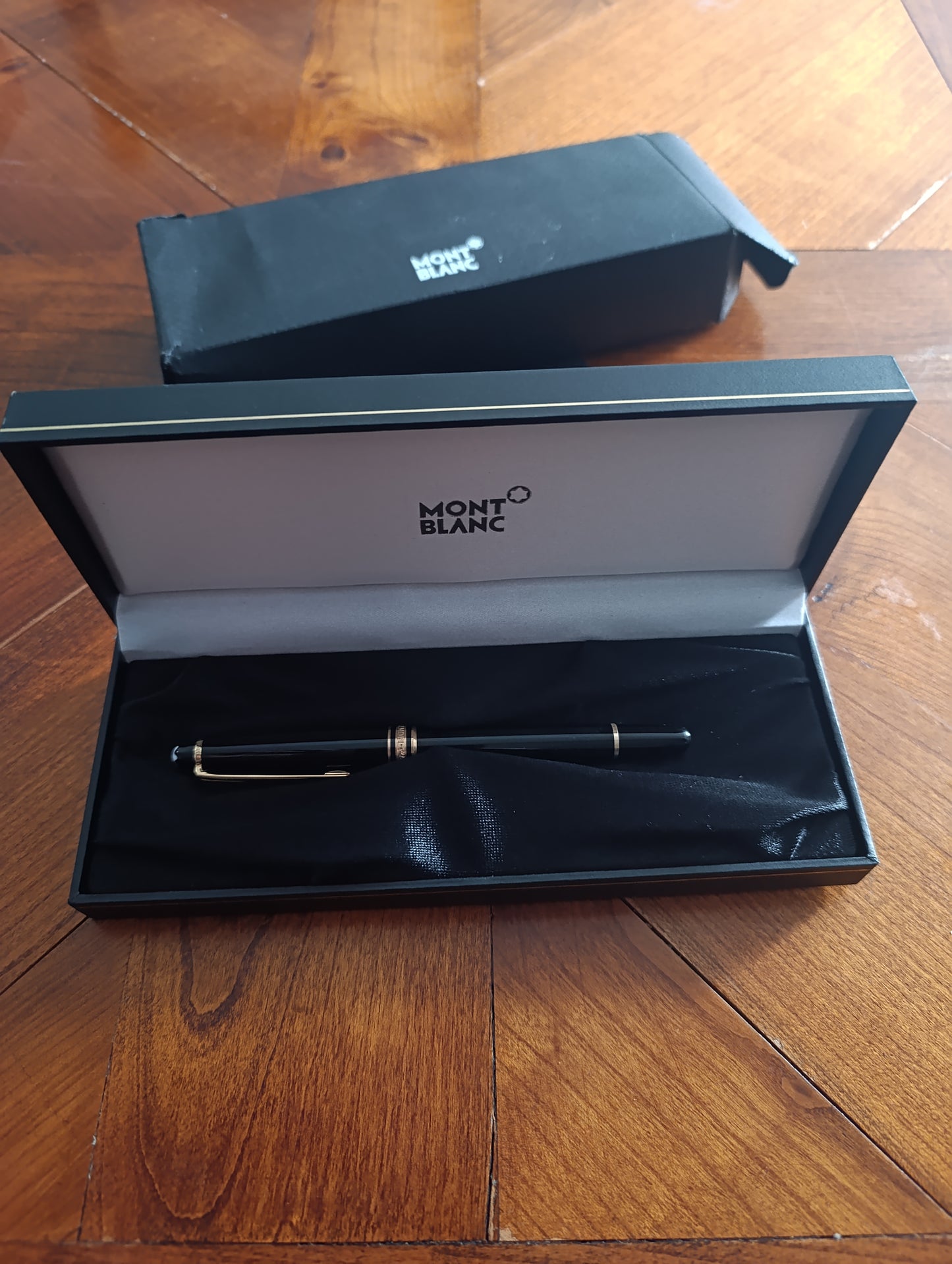 Stylo bille Montblanc Meisterstück coffret Abbott cadeau entreprise luxe