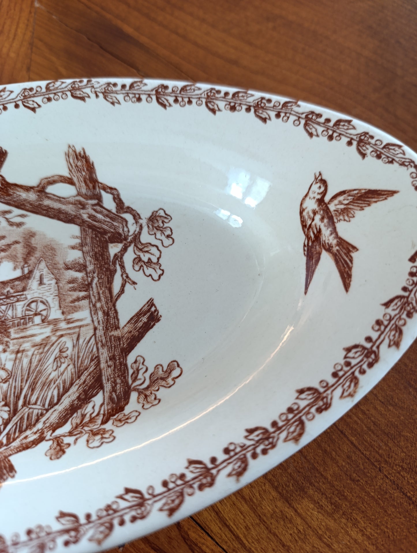 Petit plat ovale ancien Terre de Fer V. Sordoillet Paris décor champêtre brun 25 cm