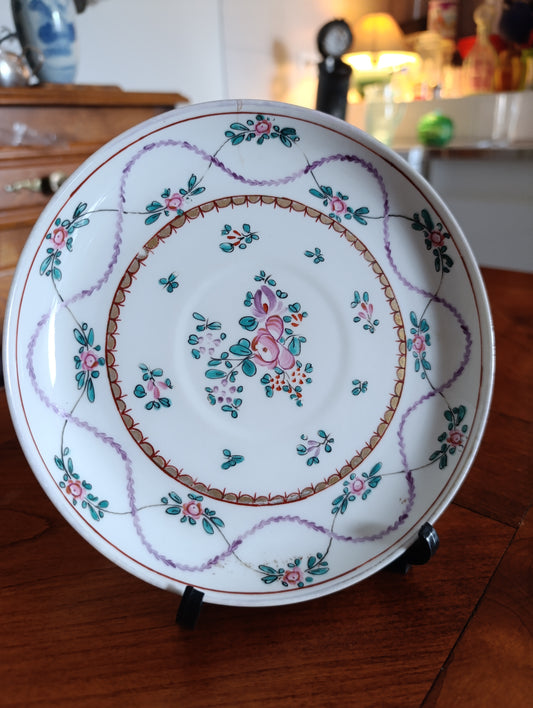 Assiette ancienne décor floral romantique peint main faïence française vintage 16,7 cm