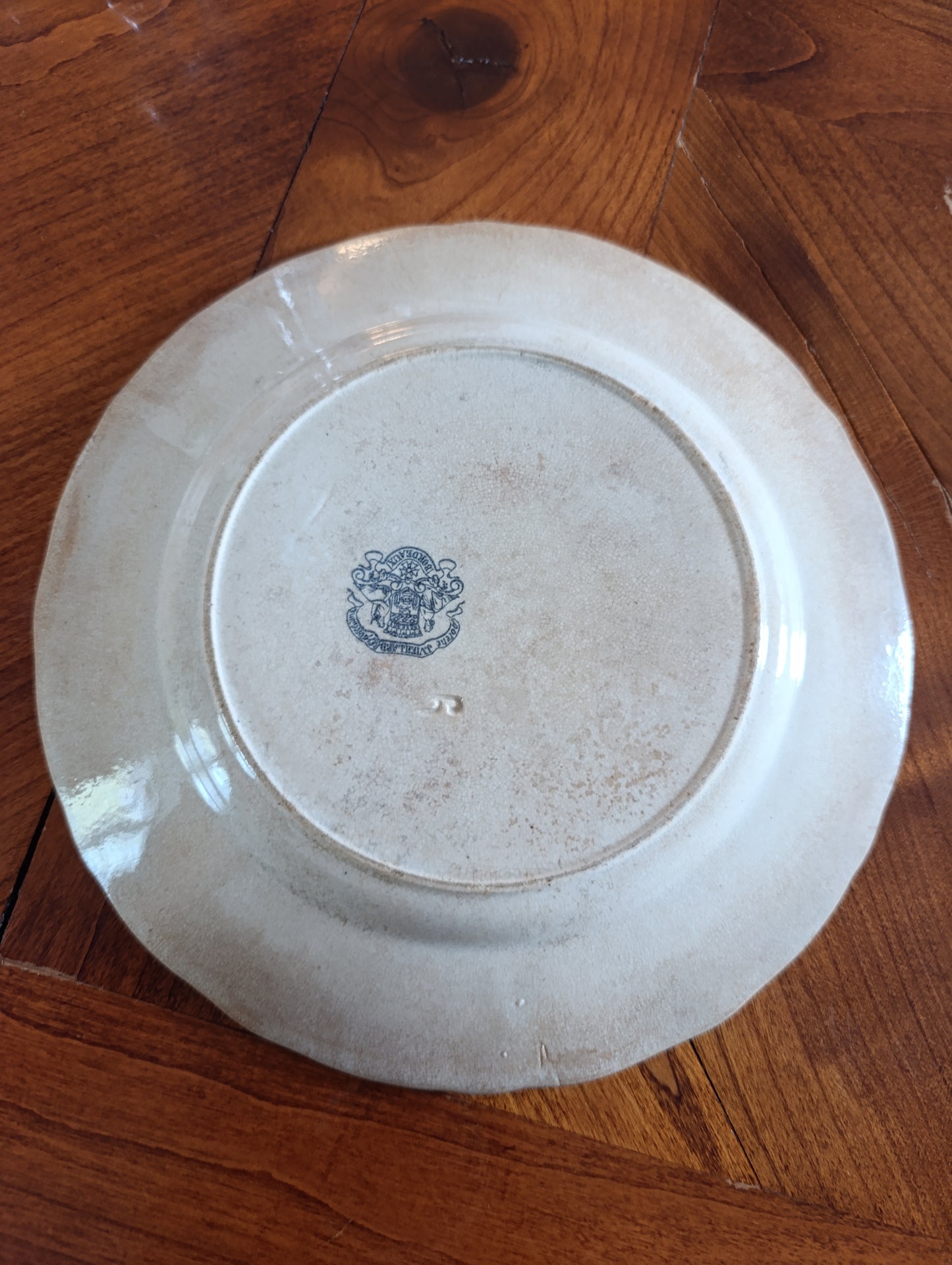Assiette parlante ancienne J. Vieillard Bordeaux XIXe – “Les Beaux Jours de la Vie – La Première Épaulette”