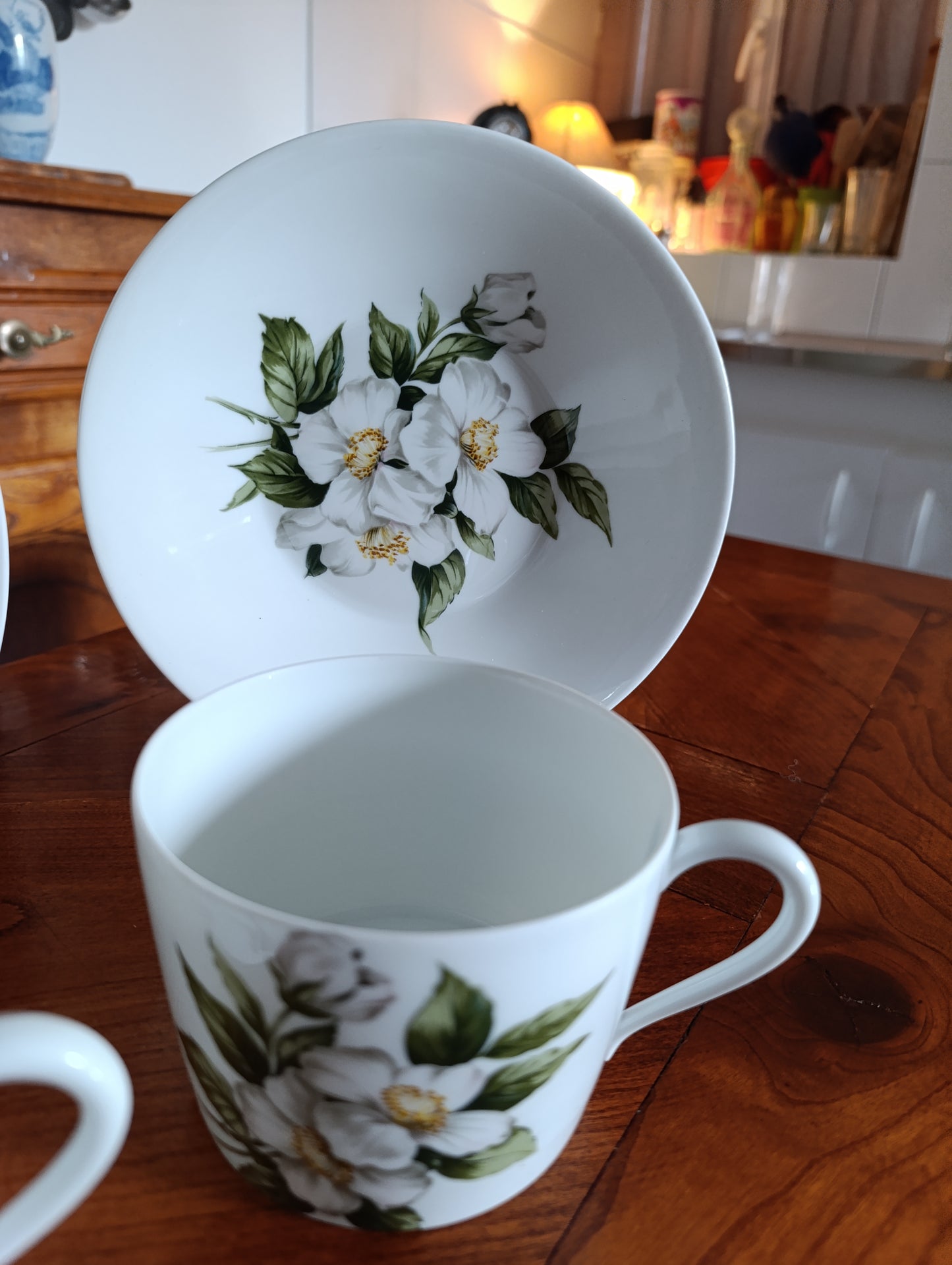 Lot de 2 tasses et soucoupes en porcelaine de Limoges – Porcelaine de Paris