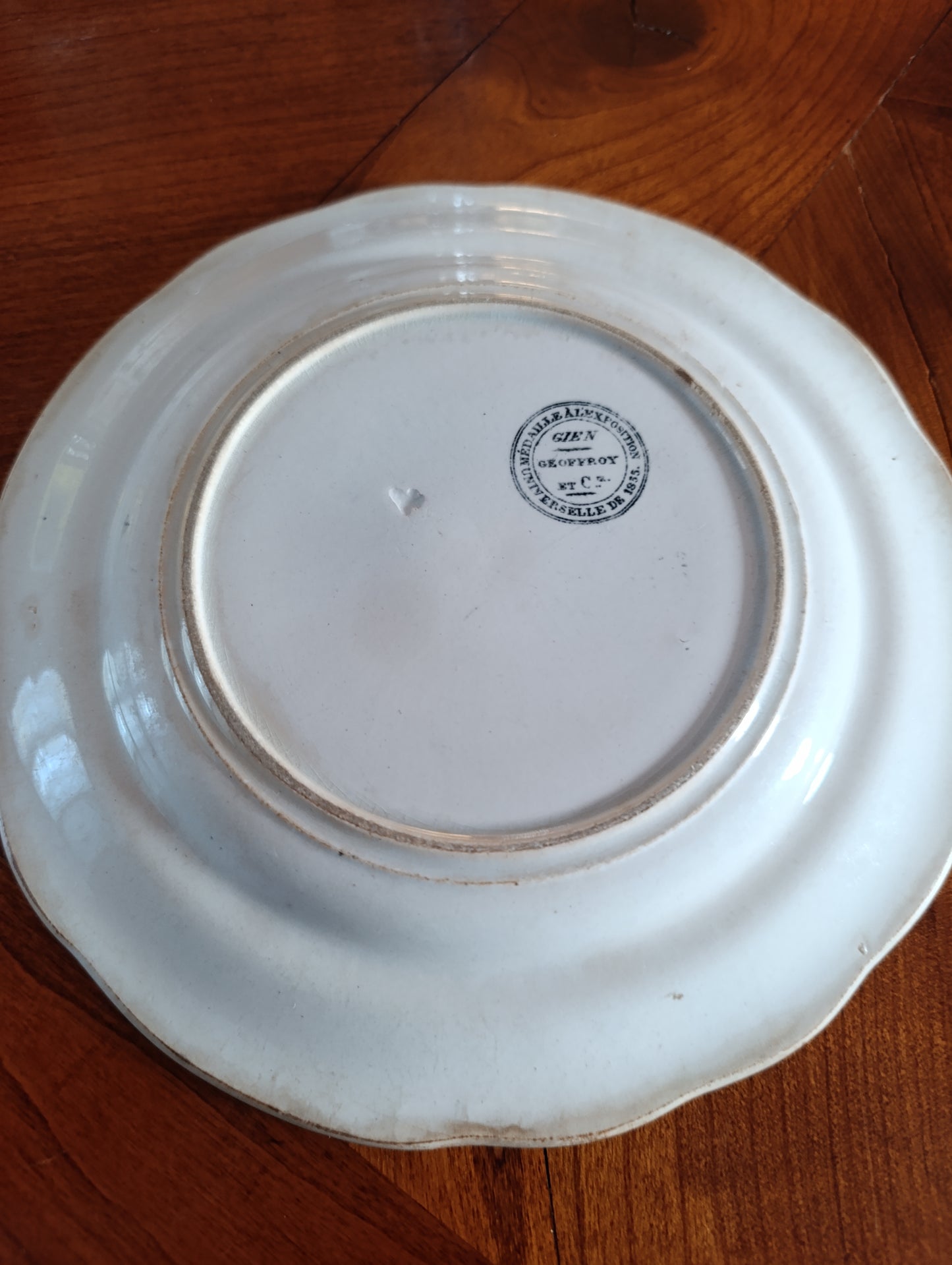 Assiette ancienne Gien Terre de Fer “Les Travaux de la Campagne” n°5
