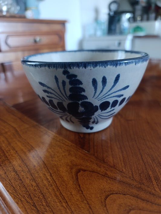 Bol ancien STUART France peint main – décor bleu folk / grès vintage