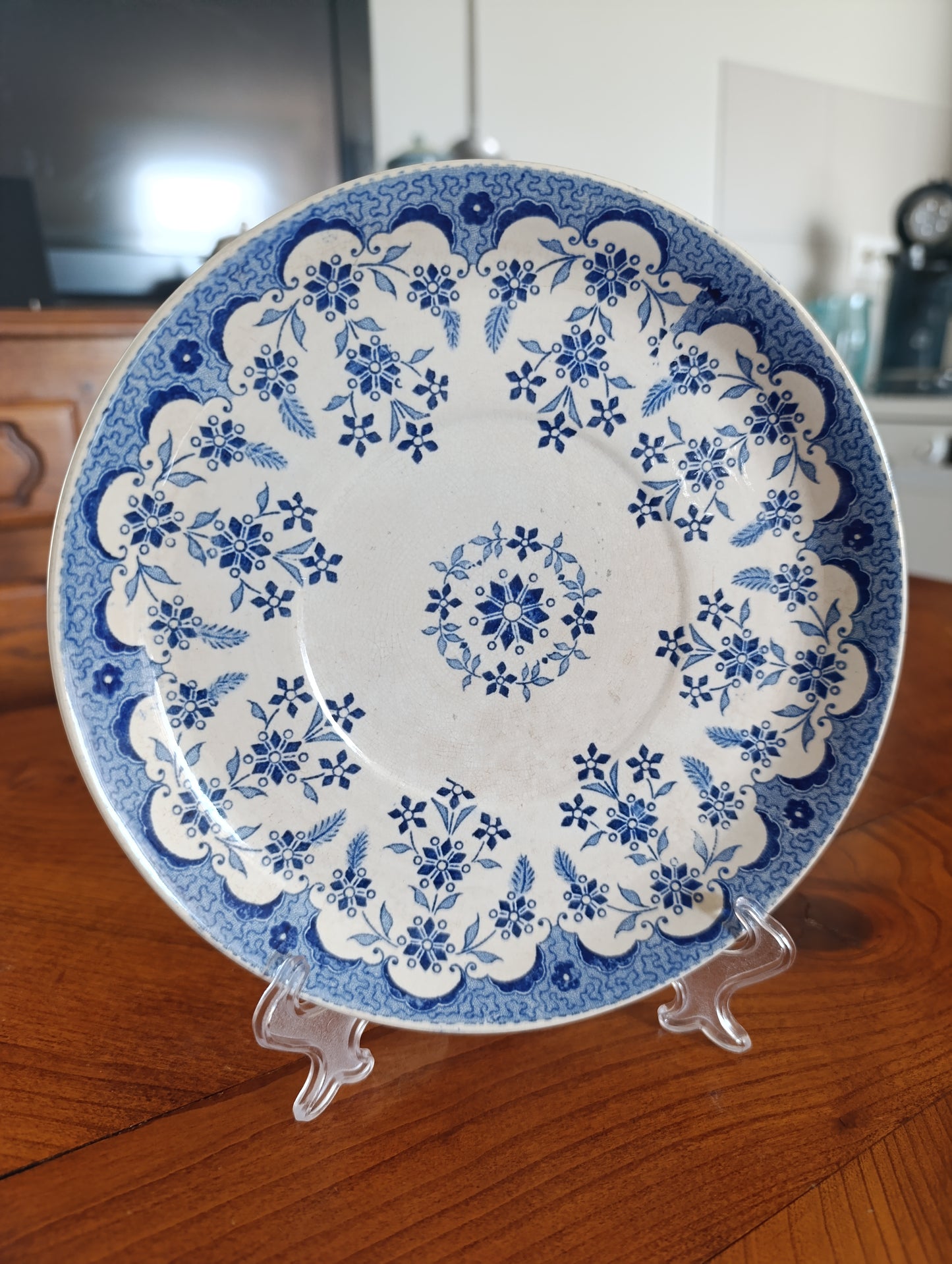 Assiette ancienne Sarreguemines “Manille” bleu – U&C Terre de Fer