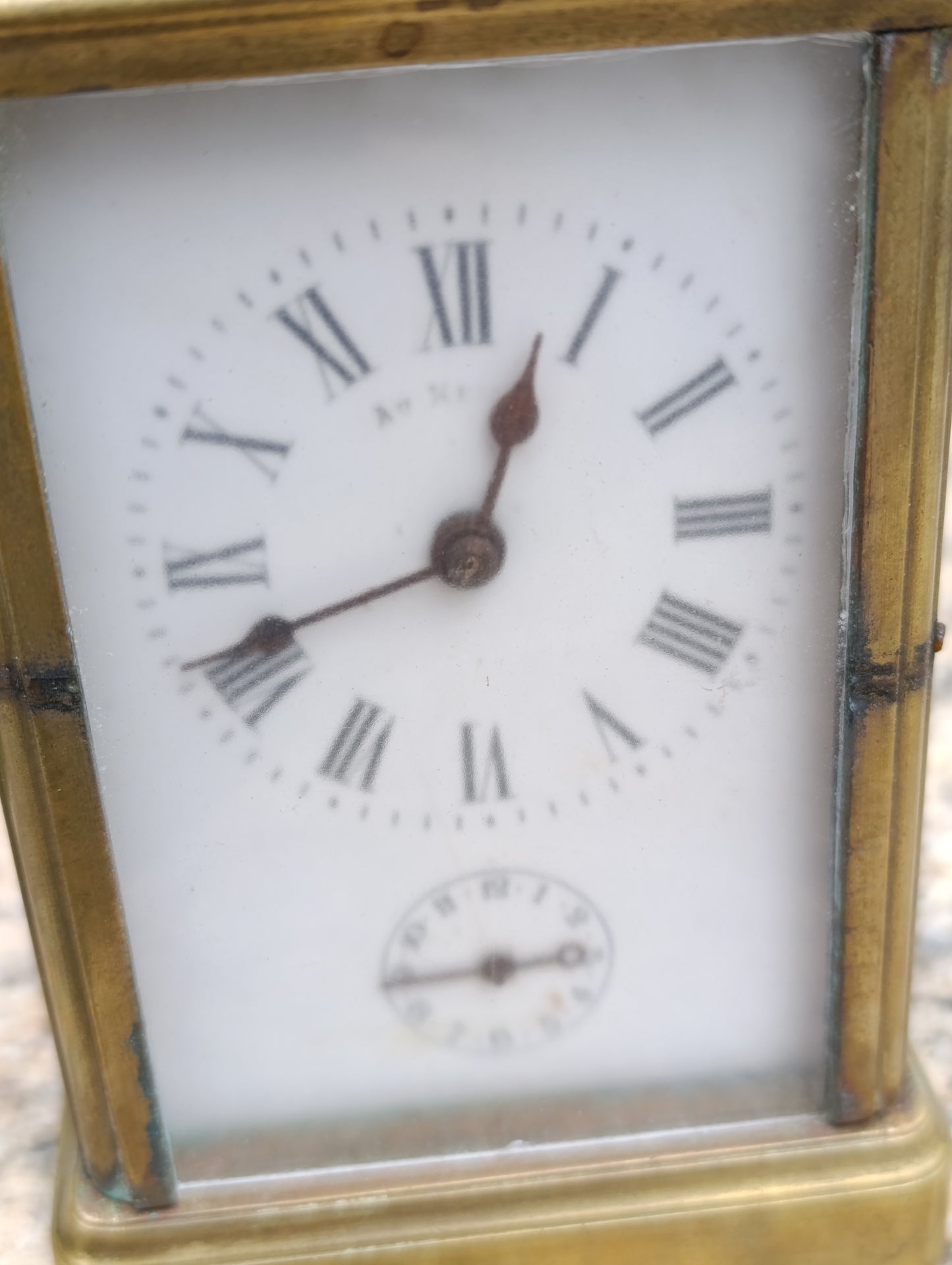 Pendulette de voyage ancienne en laiton et verre avec sonnerie mécanique – À restaurer