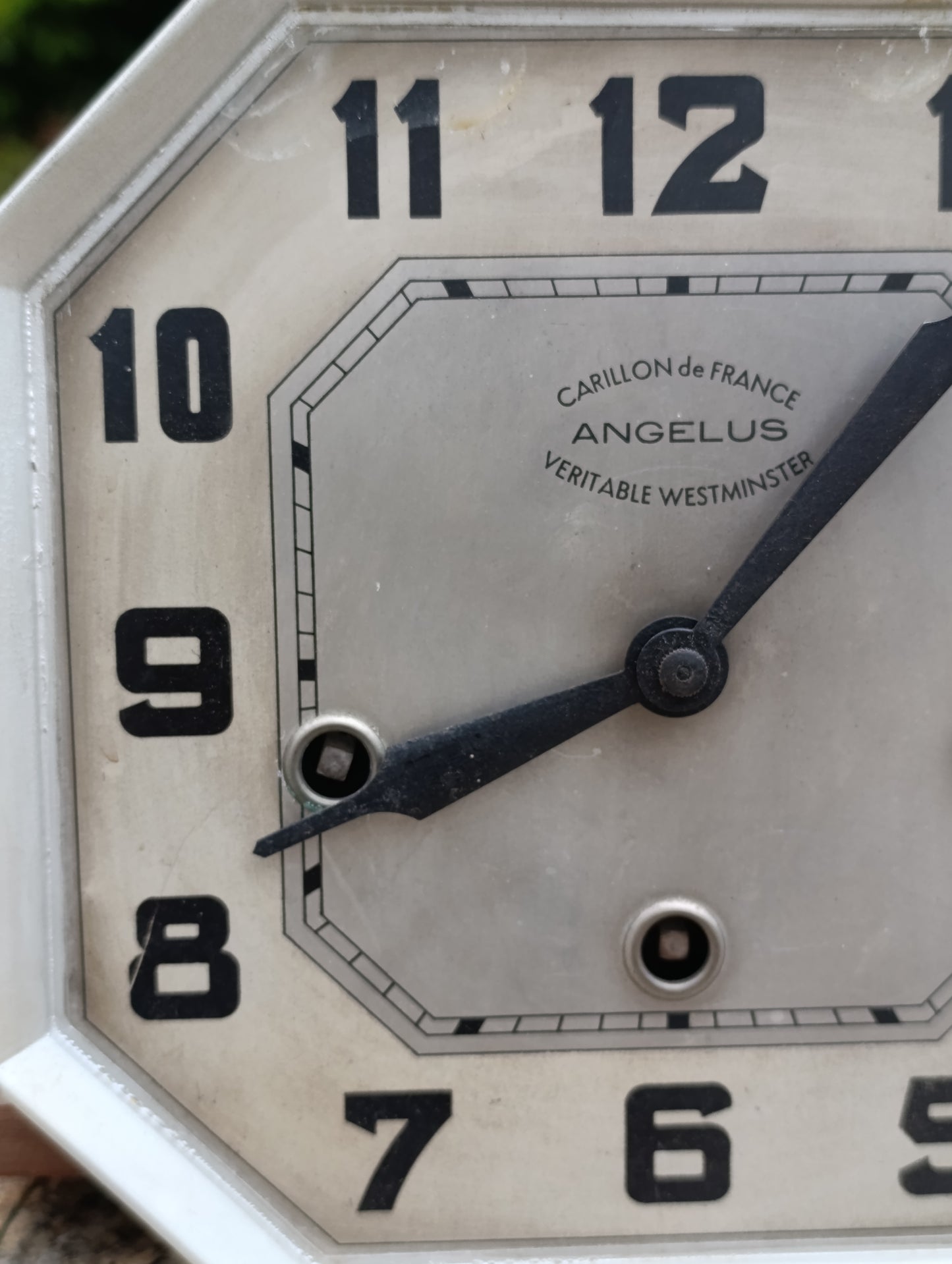 Mouvement d'horloge Carillon de France Angelus Véritable Westminster 8 tiges avec cadran et aiguilles – À restaurer