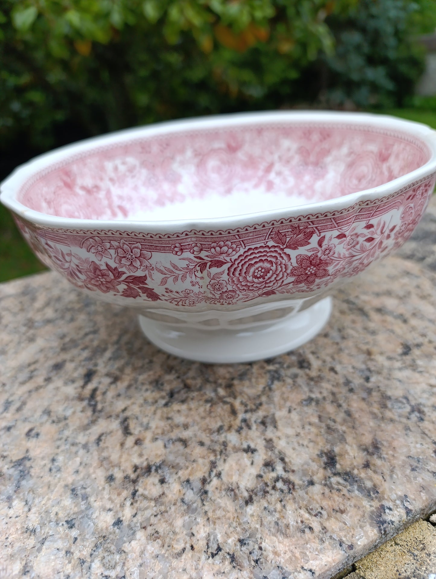 Grand saladier ancien Villeroy & Boch Burgenland rouge – faïence vintage romantique
