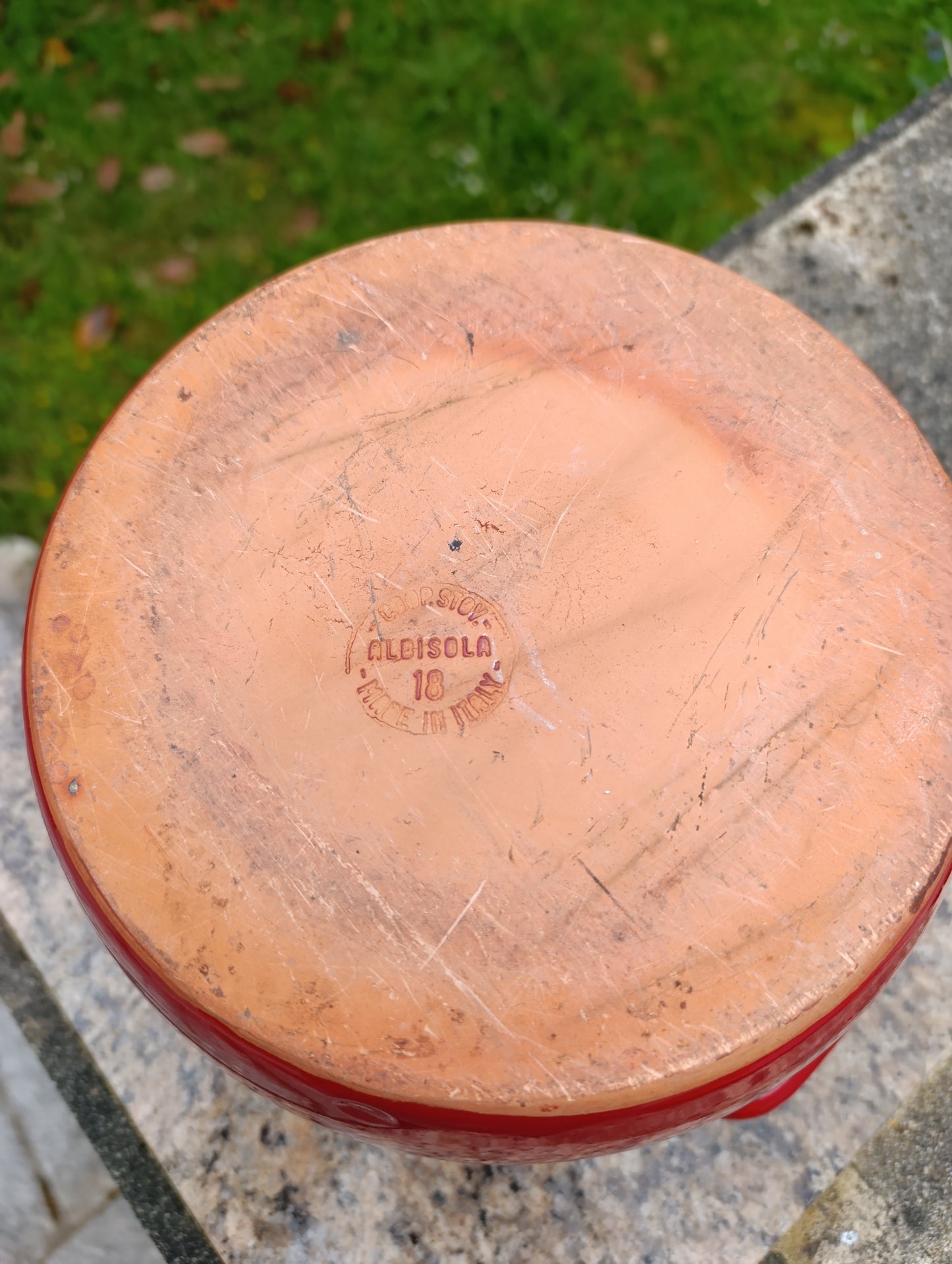Grande cocotte ancienne Aldisola en terre cuite vernissée rouge – marmite vintage italienne avec couvercle