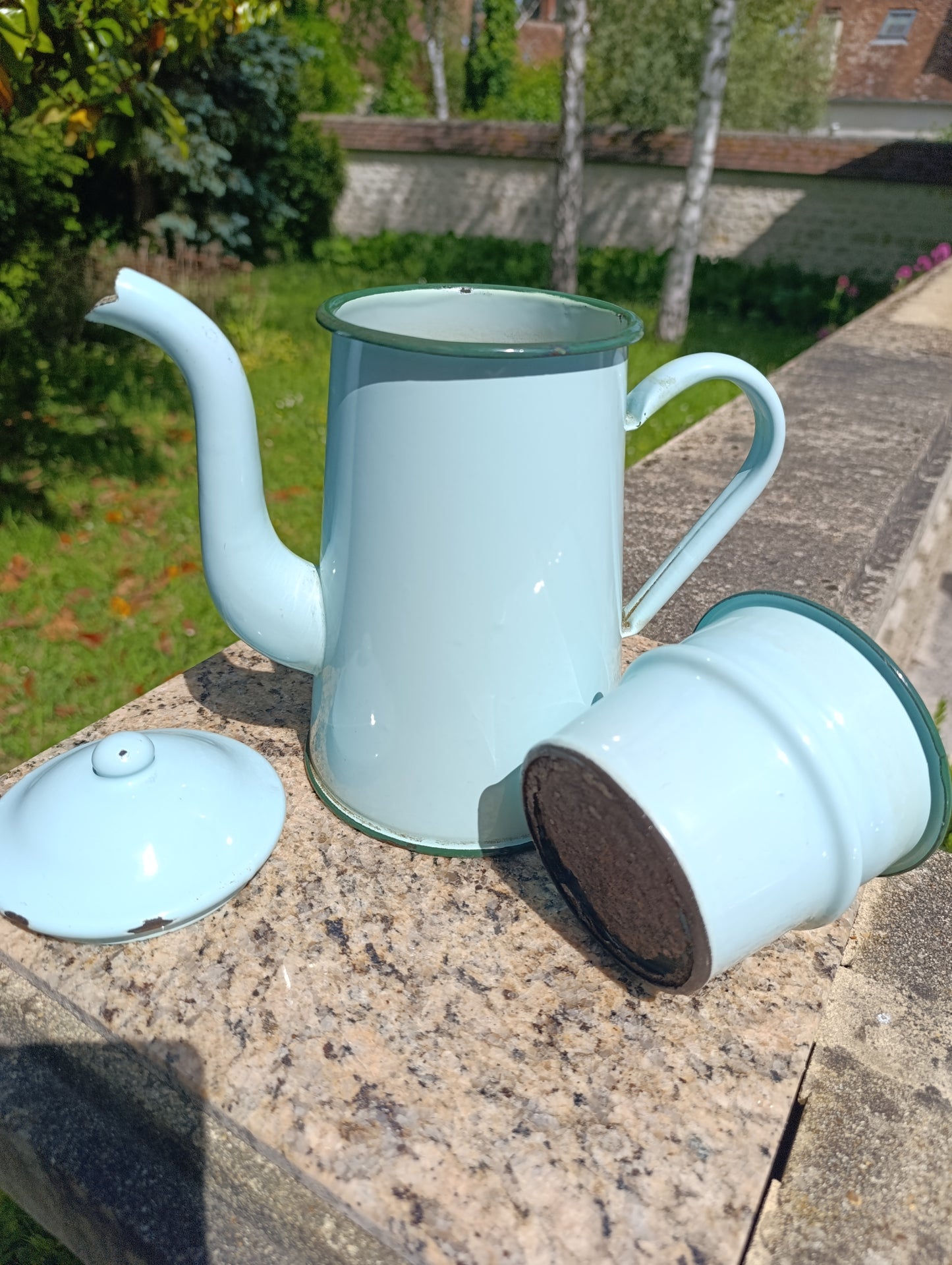 Grande cafetière filtre ancienne en tôle émaillée bleu pastel – cafetière vintage rétro cuisine campagne