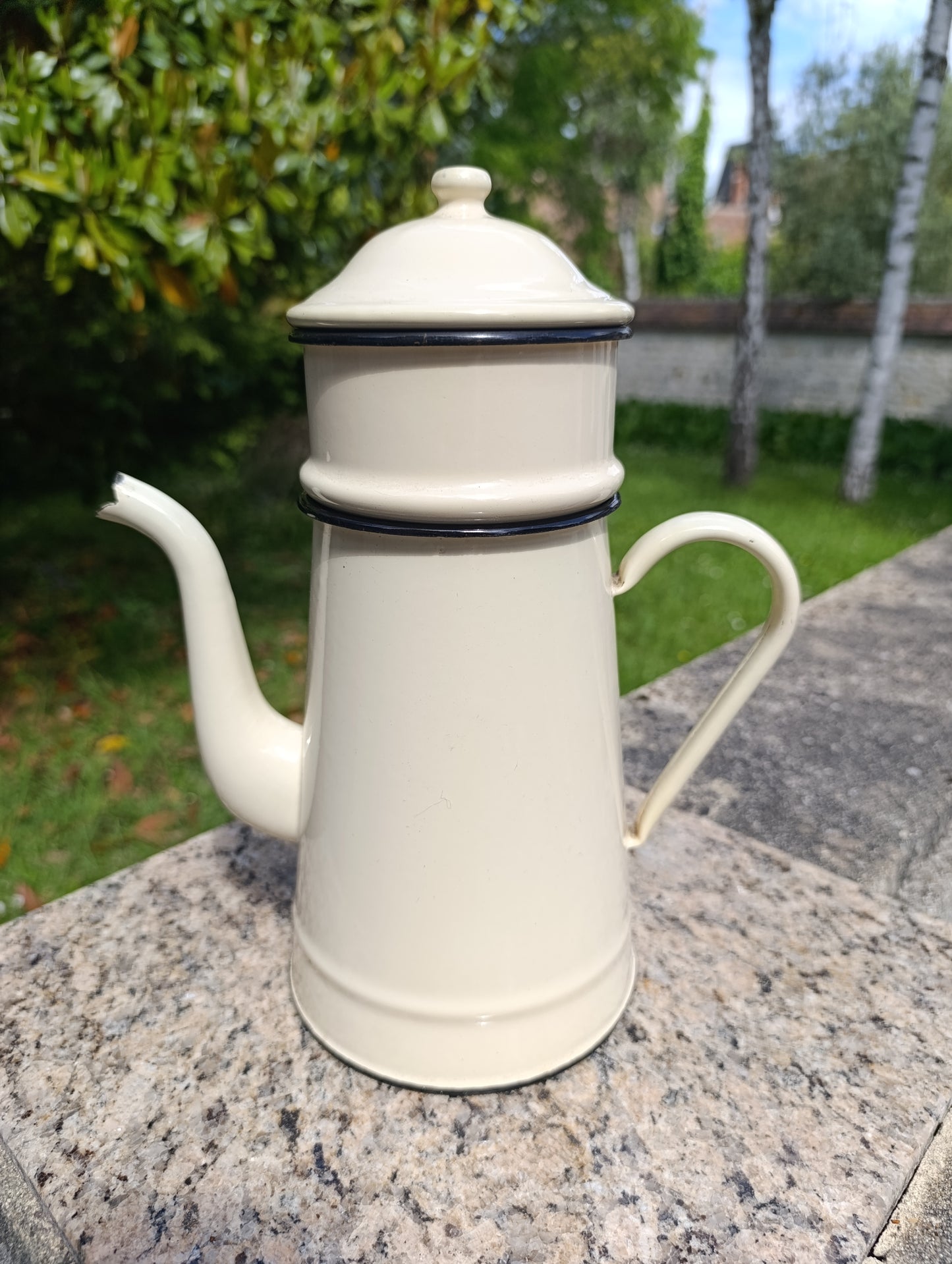 Grande cafetière filtre ancienne beige émaillée à liserés noirs – cafetière vintage rétro cuisine campagne