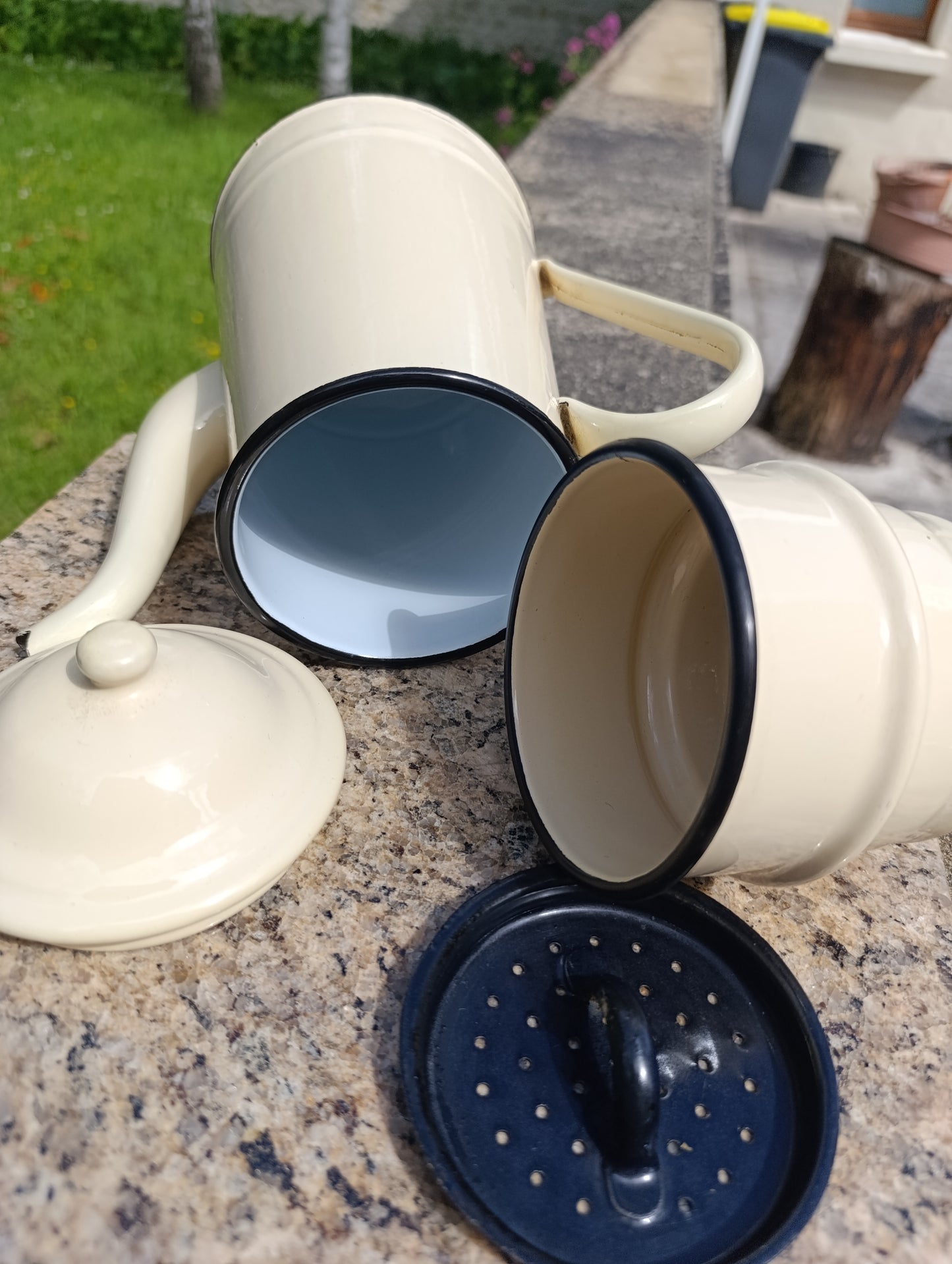 Grande cafetière filtre ancienne beige émaillée à liserés noirs – cafetière vintage rétro cuisine campagne