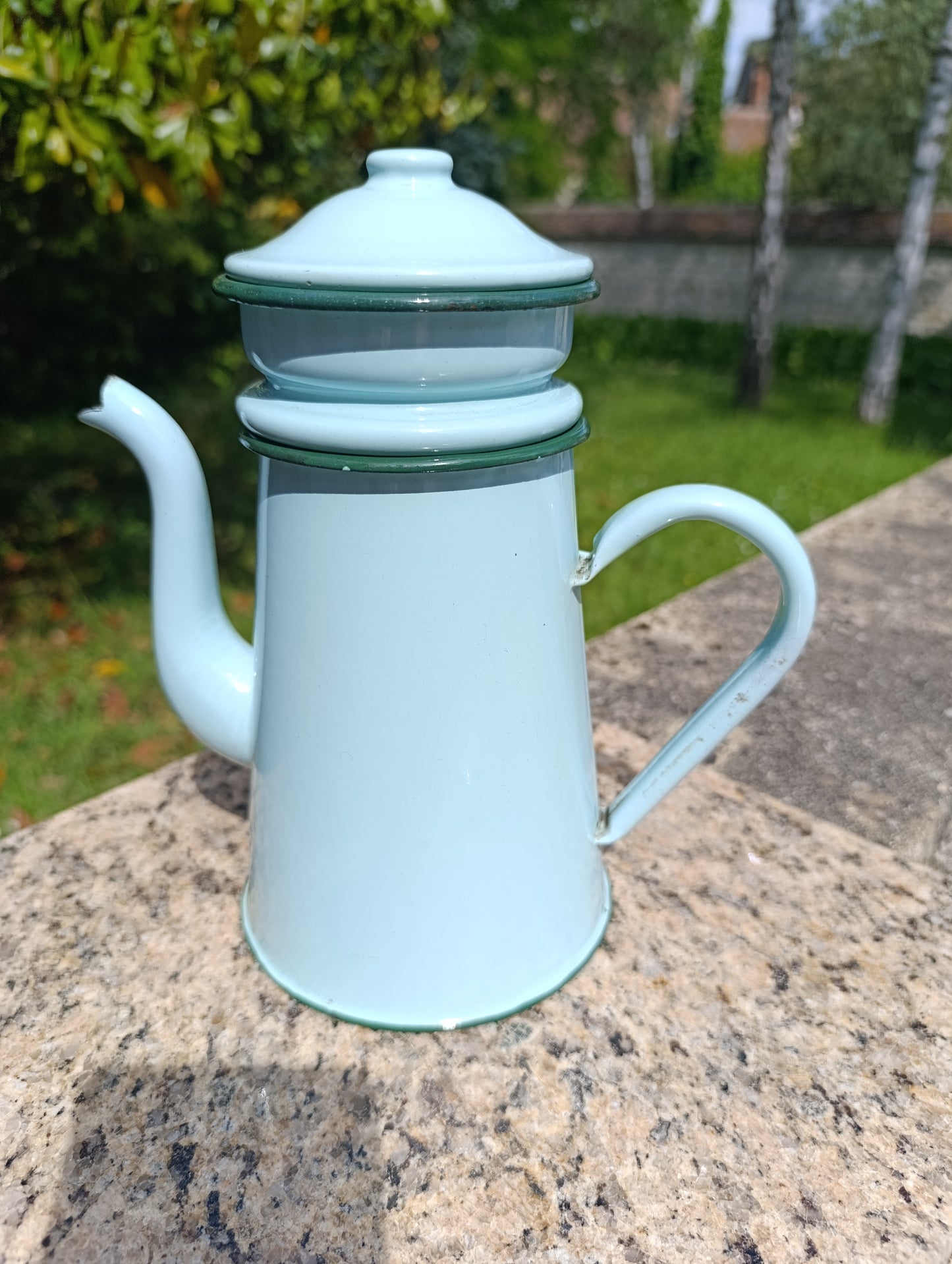 Cafetière filtre ancienne bleu pastel à liserés verts – cafetière vintage émaillée cuisine rétro
