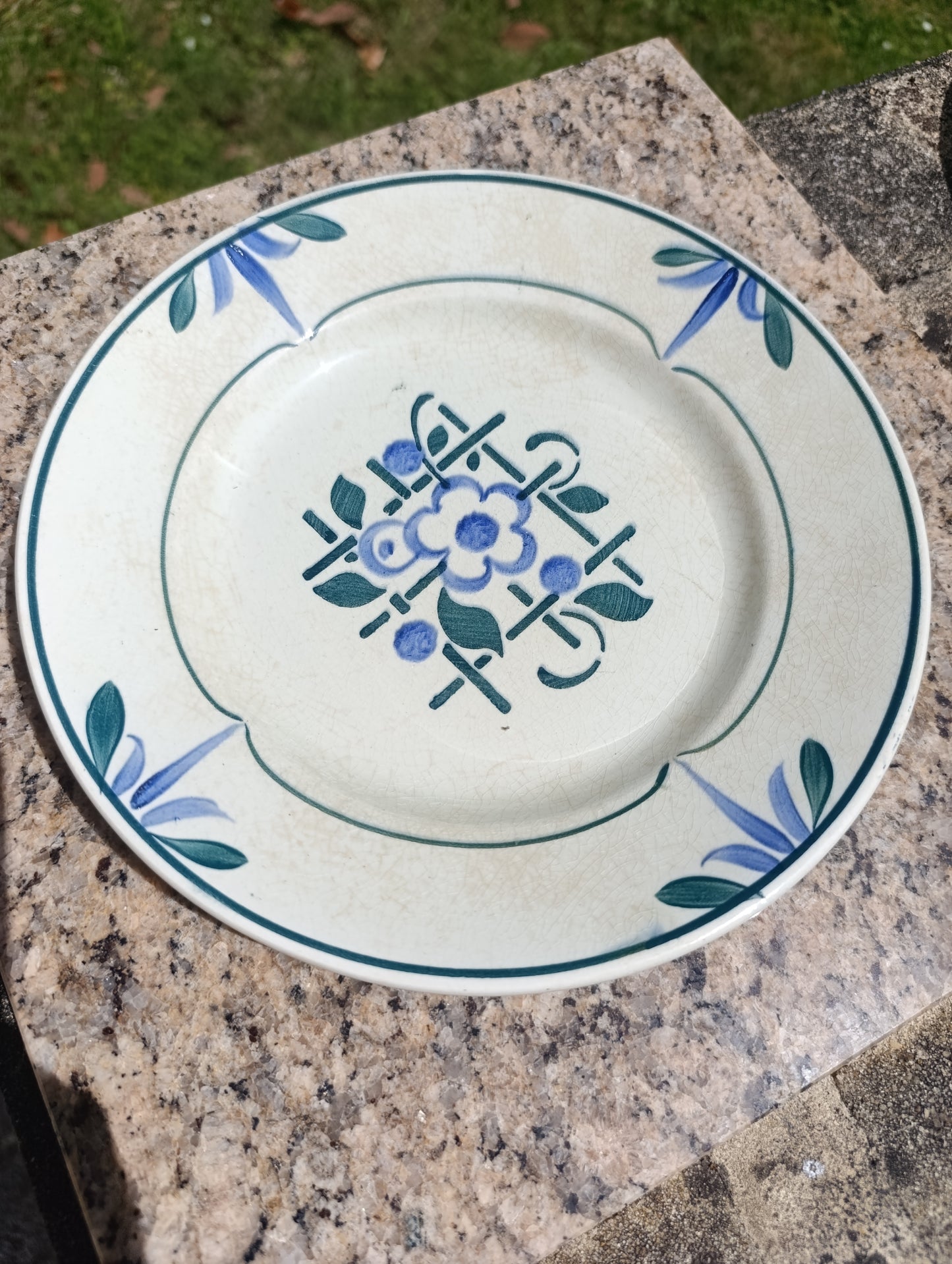Lot de 9 assiettes anciennes Moulin des Loups Hamage – 5 plates + 4 creuses décor bleu