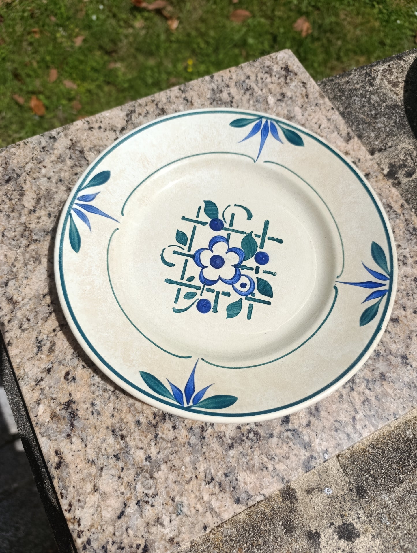 Lot de 9 assiettes anciennes Moulin des Loups Hamage – 5 plates + 4 creuses décor bleu