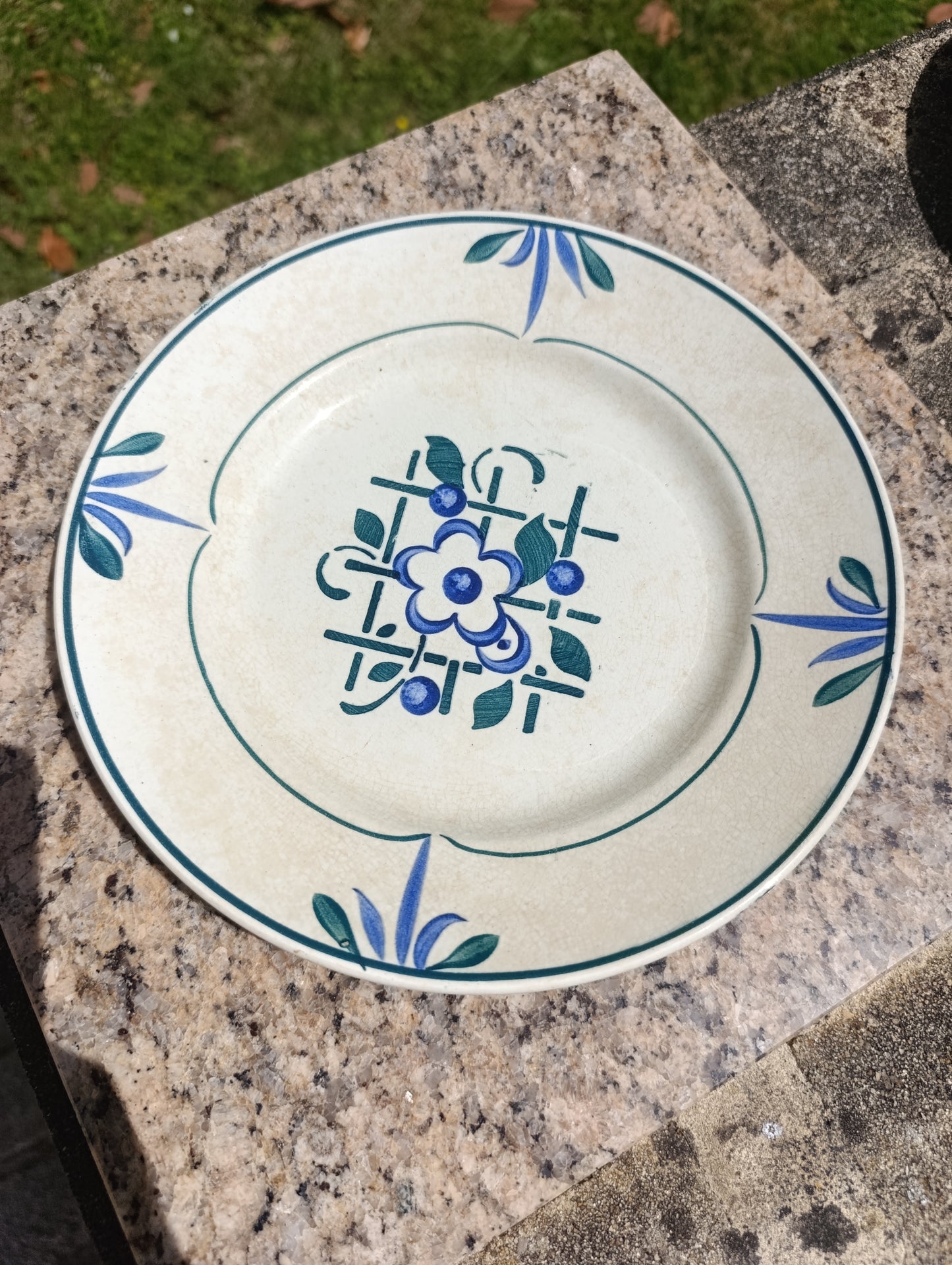Lot de 9 assiettes anciennes Moulin des Loups Hamage – 5 plates + 4 creuses décor bleu