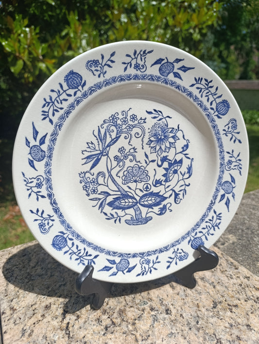 Lot de 2 grandes assiettes anciennes décor bleu – faïence vintage style Delft