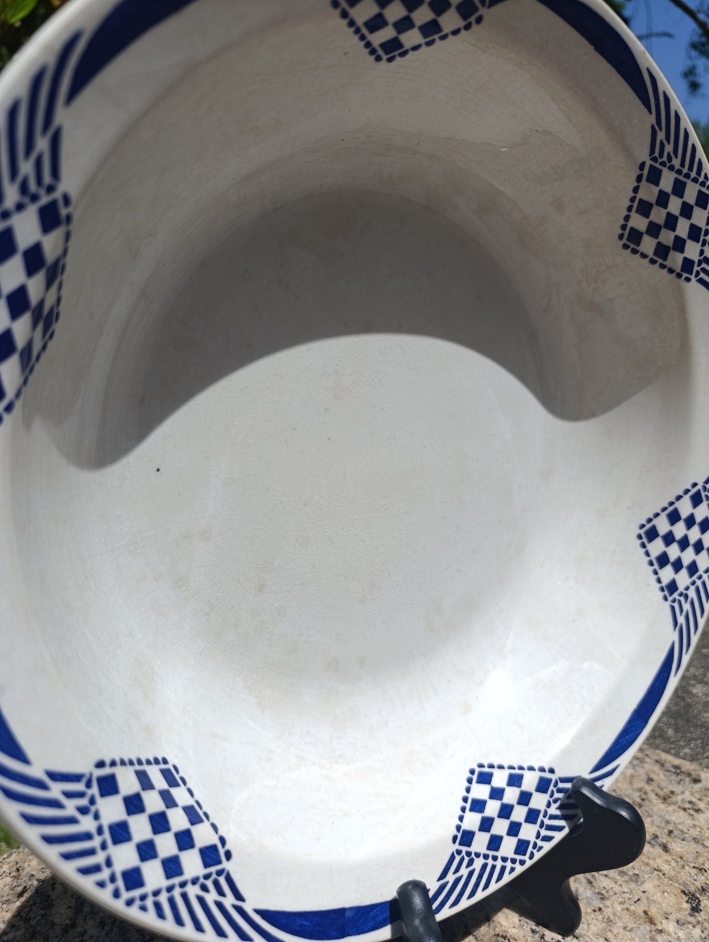 Grand saladier vintage bleu géométrique – faïence ancienne Art déco