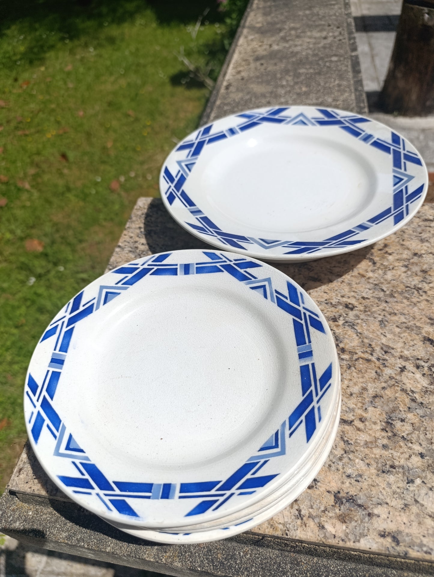 Lot ancien Moulin des Loups & Hamage “Archives” – 6 assiettes creuses + plat sur pied