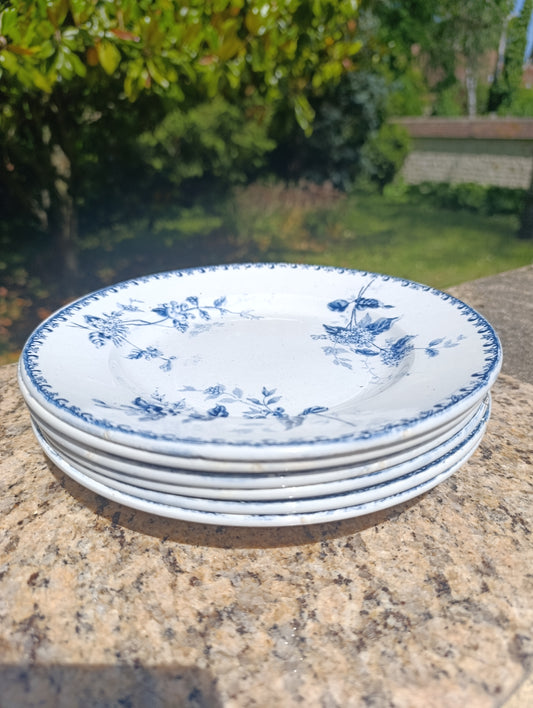 Lot de 6 assiettes creuses anciennes GIEN – décor bleu floral – faïence française vintage