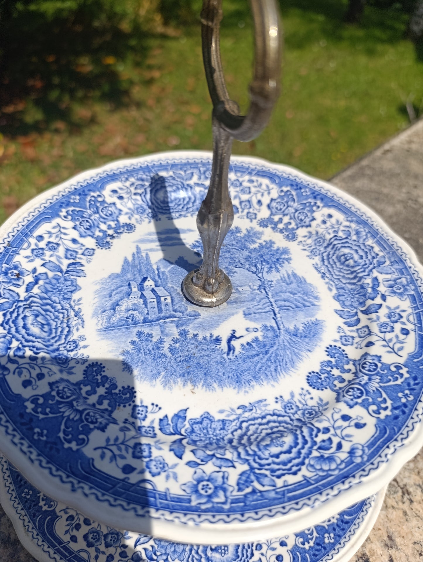 Présentoir à gâteaux 2 étages Villeroy & Boch Burgenland – porcelaine bleue vintage